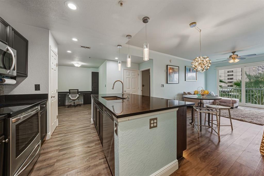 Tampa, Florida, 33602, United States, 2 Bedrooms Bedrooms, ,2 BathroomsBathrooms,Residential,For Sale,2002253