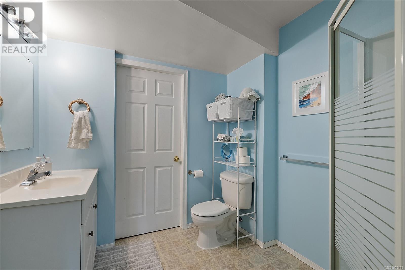 LANGFORD, British Columbia, V9B 5V3, CA, 5 Bedrooms Bedrooms, ,4 BathroomsBathrooms,Residential,For Sale,1891160