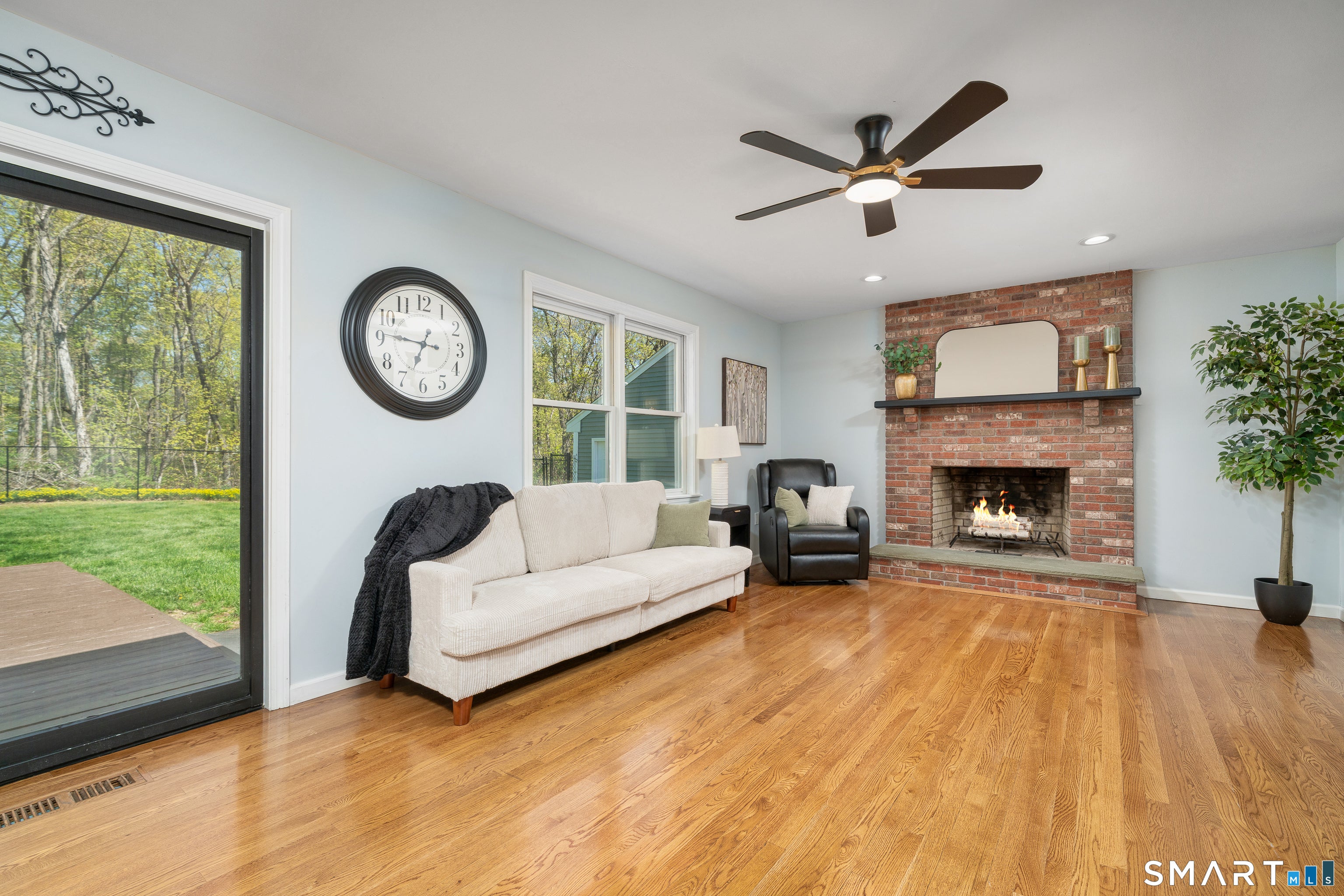 Middletown, Connecticut, 06457, United States, 5 Bedrooms Bedrooms, ,5 BathroomsBathrooms,Residential,For Sale,2042912