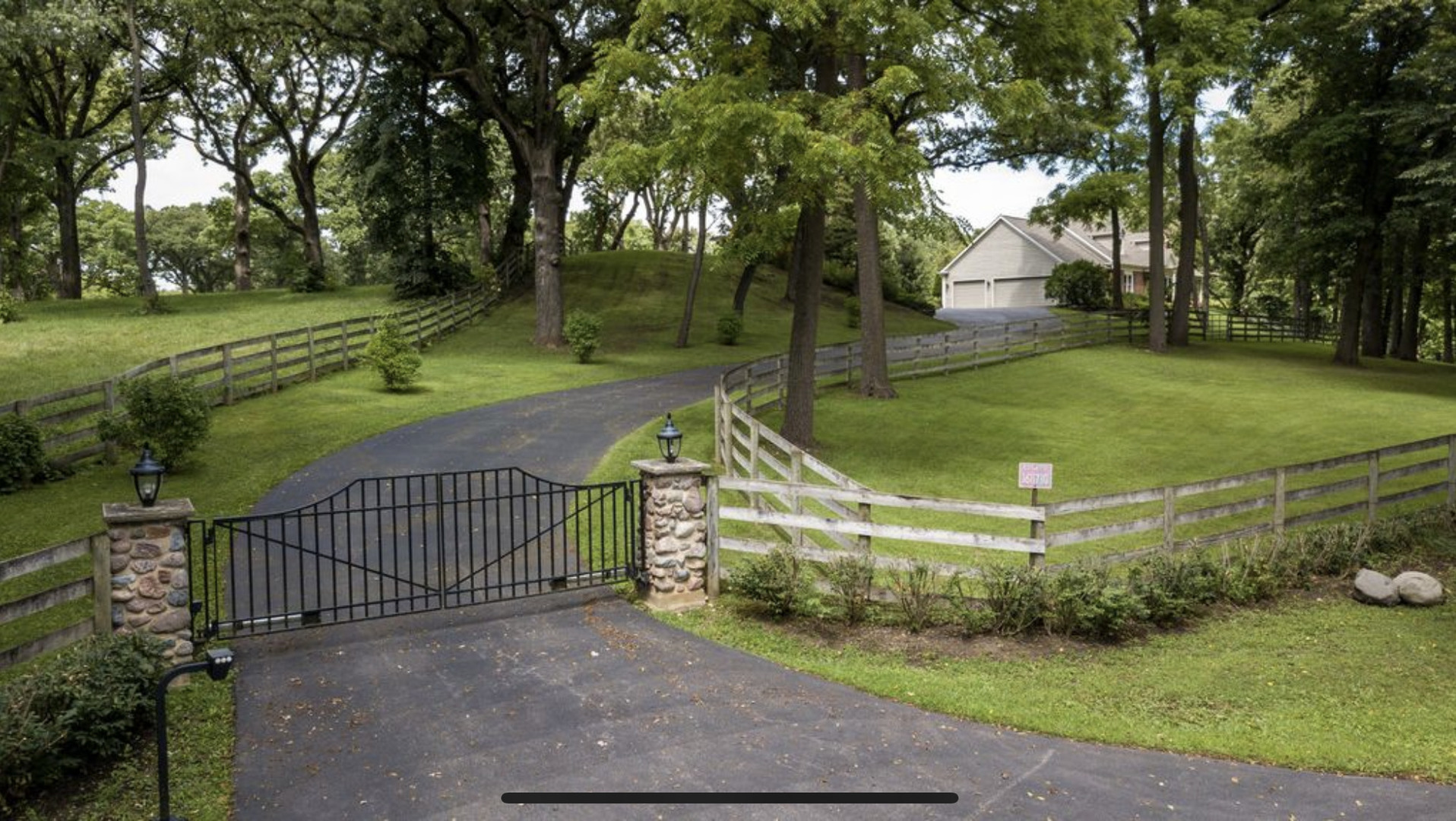 Barrington Hills, Illinois, 60010, United States, 5 Bedrooms Bedrooms, ,5 BathroomsBathrooms,Residential,For Sale,1938528