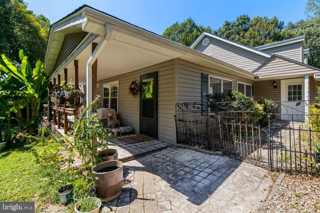 Hughesville, Maryland, 20637, United States, 3 Bedrooms Bedrooms, ,2 BathroomsBathrooms,Residential,For Sale,1937759