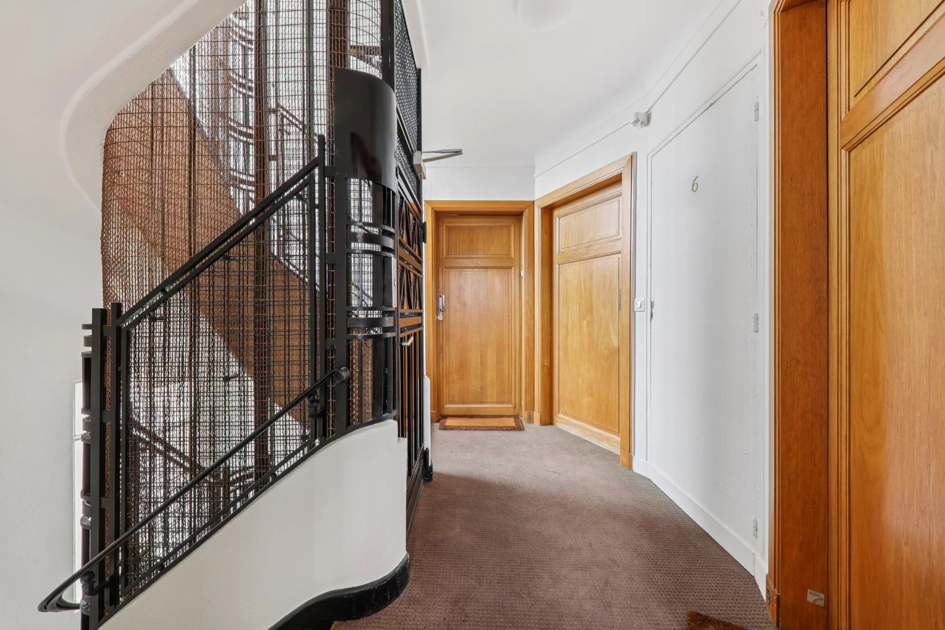 Paris 7th, Île-de-France, 75007, FR, 1 Bedroom Bedrooms, ,1 BathroomBathrooms,Residential,For Sale,1969026