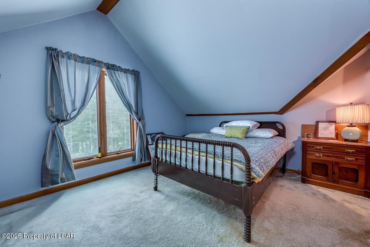 Dallas, Pennsylvania, 18612, United States, 5 Bedrooms Bedrooms, ,3 BathroomsBathrooms,Residential,For Sale,2006135