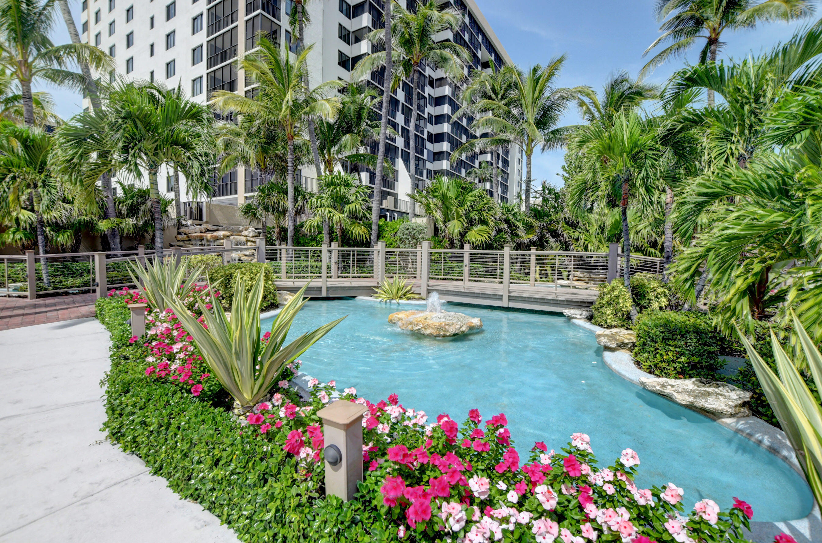 Highland Beach, Florida, 33487, United States, 2 Bedrooms Bedrooms, ,2 BathroomsBathrooms,Residential,For Sale,1907746