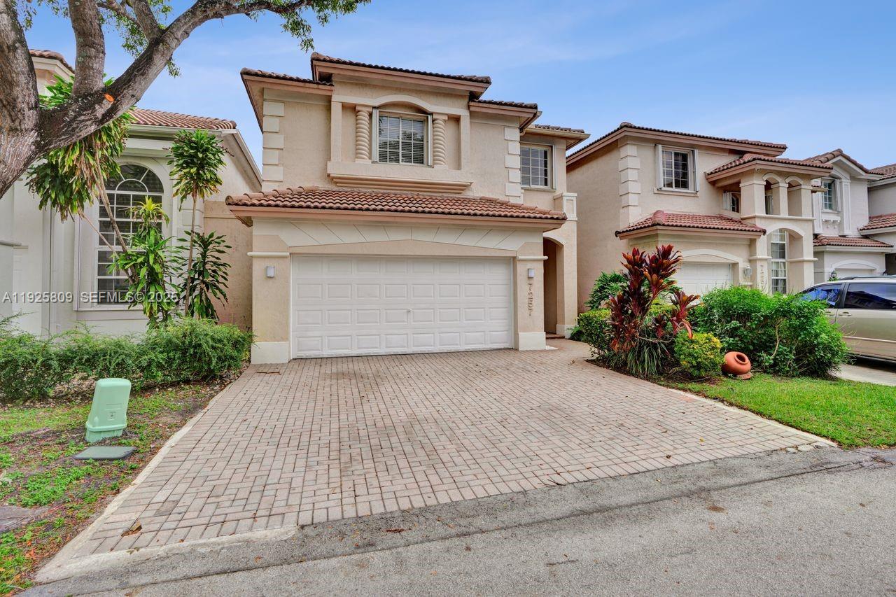 Doral, Florida, 33178, United States, 4 Bedrooms Bedrooms, ,3 BathroomsBathrooms,Residential,For Sale,2003230