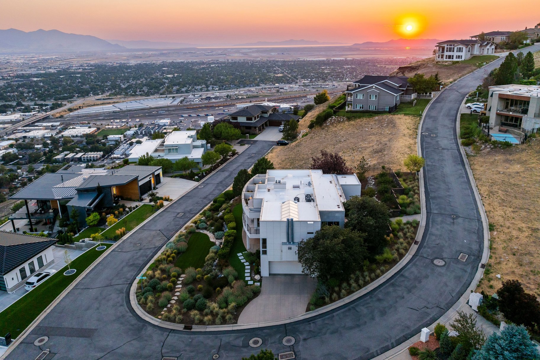  Premier Modern Residence in Dorchester Pointe with Panoramic Views - 物件實景