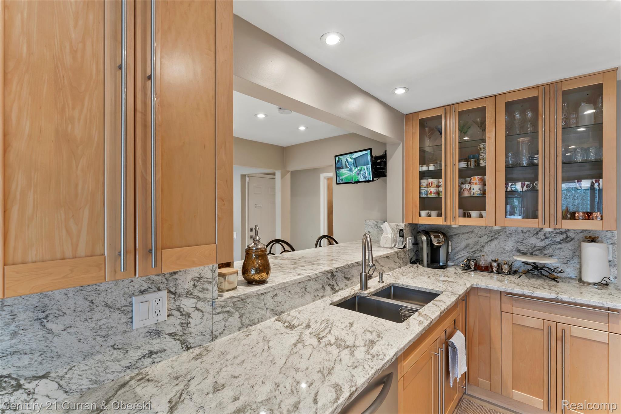 Dearborn Heights, Michigan, 48127, United States, 4 Bedrooms Bedrooms, ,4 BathroomsBathrooms,Residential,For Sale,1905495