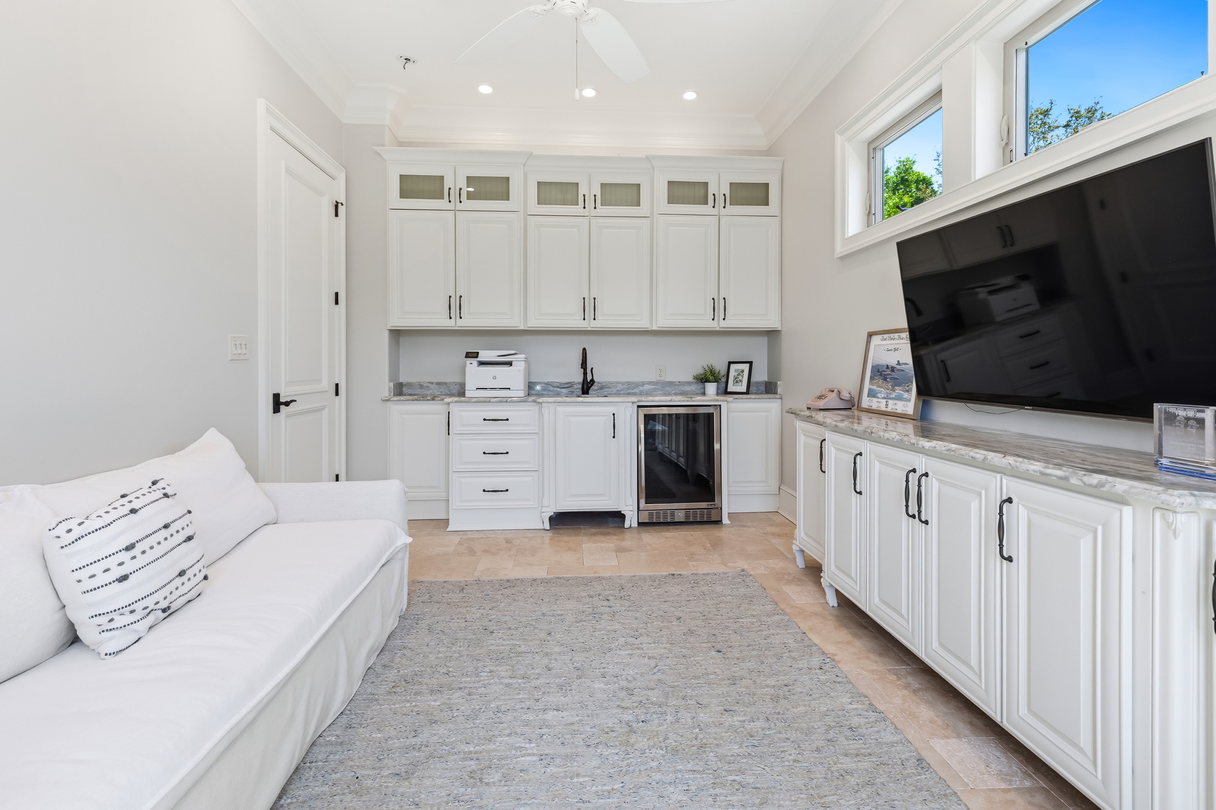  Private Bayfront Estate With Deepwater Dock And Resort-Style Outdoor Living - 物件實景