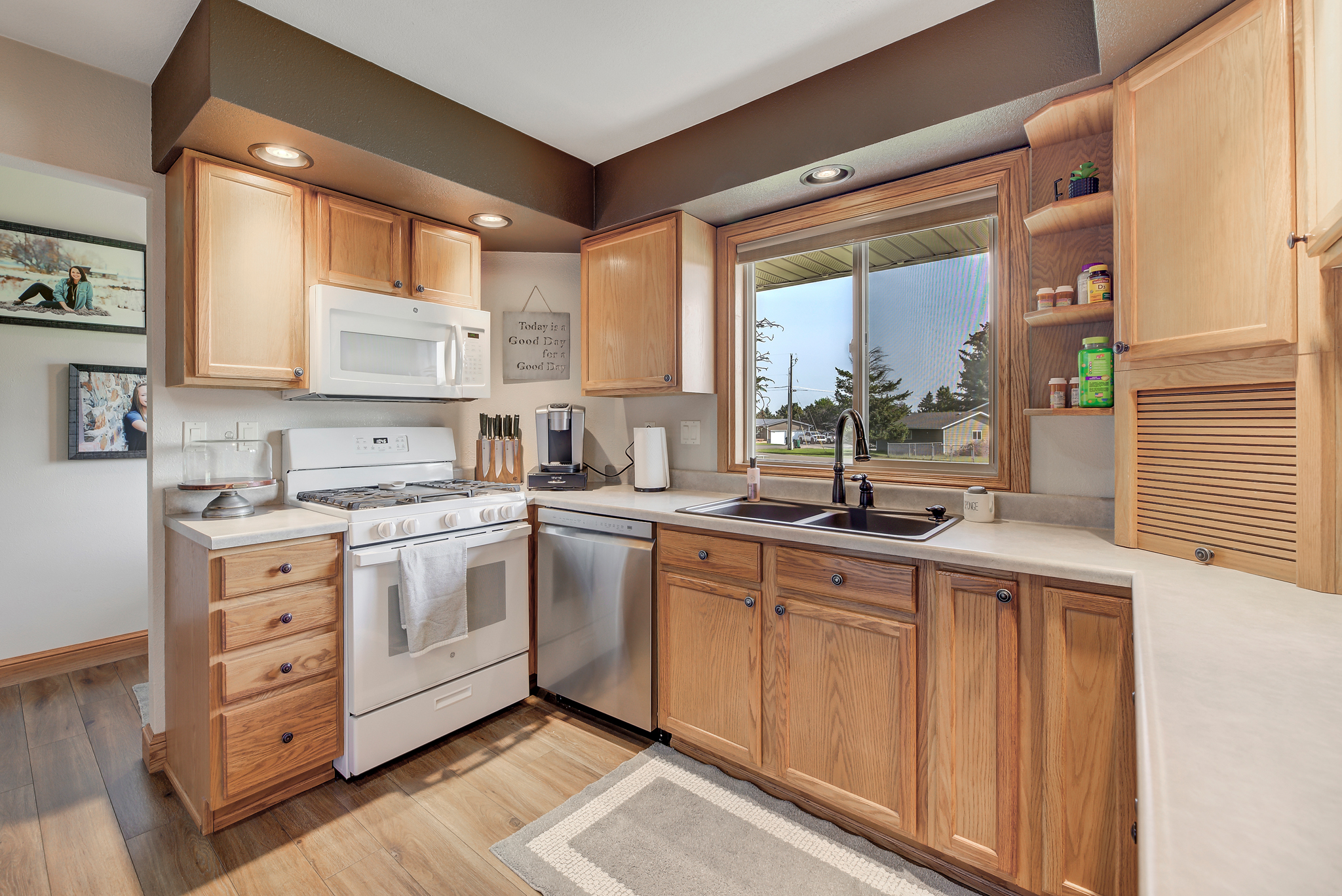 Helena, Montana, 59602, United States, 4 Bedrooms Bedrooms, ,3 BathroomsBathrooms,Residential,For Sale,1983426