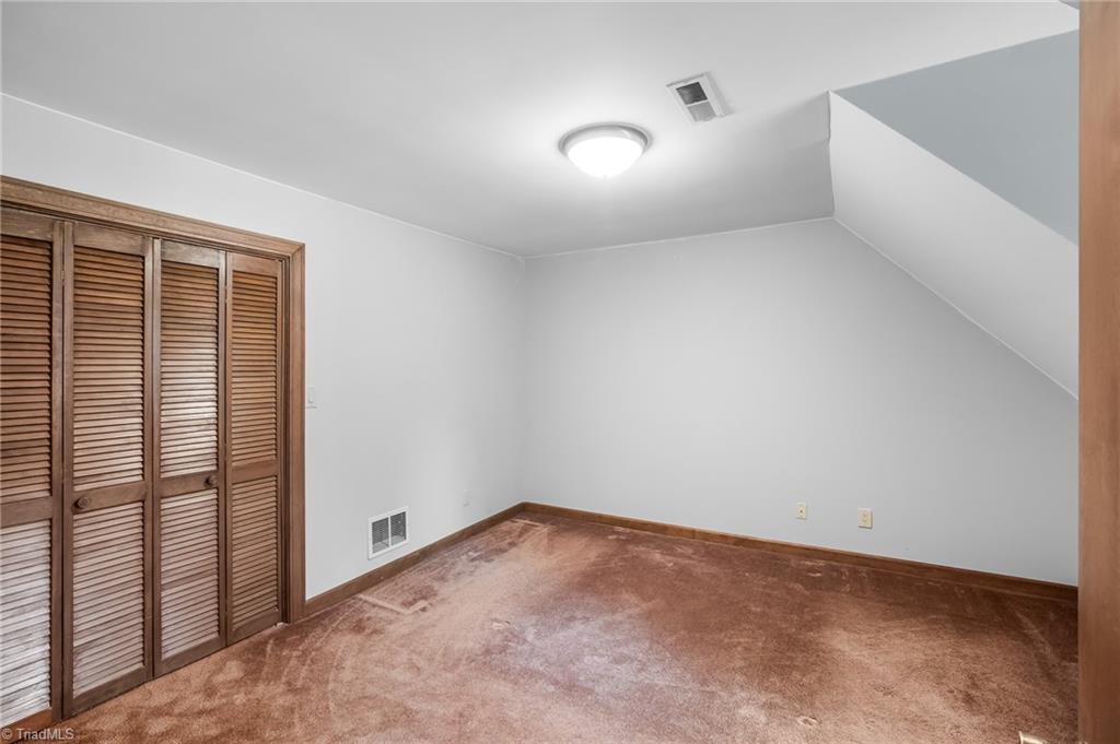 High Point, North Carolina, 27265, United States, 4 Bedrooms Bedrooms, ,4 BathroomsBathrooms,Residential,For Sale,1900964