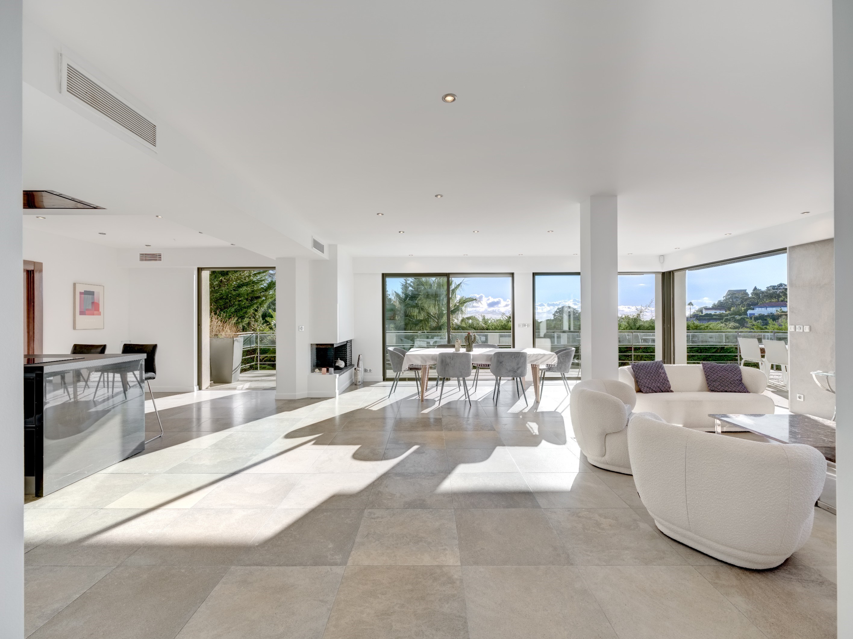  Contemporary villa for sale in Super Cannes 265 m² with pool and partial sea vi… - 物件實景