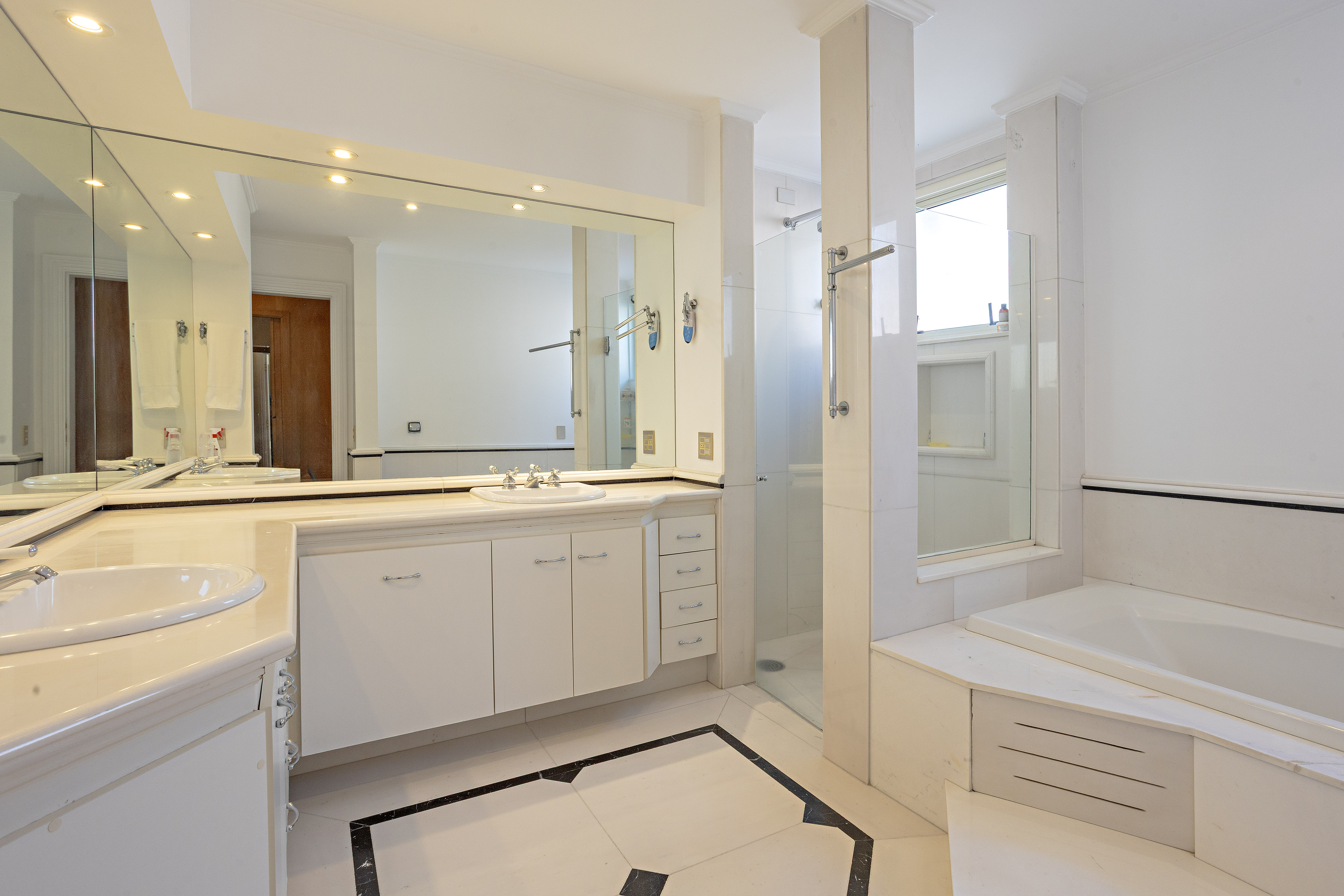  Contemporary renovated residence facing Ibirapuera Park - 物件實景