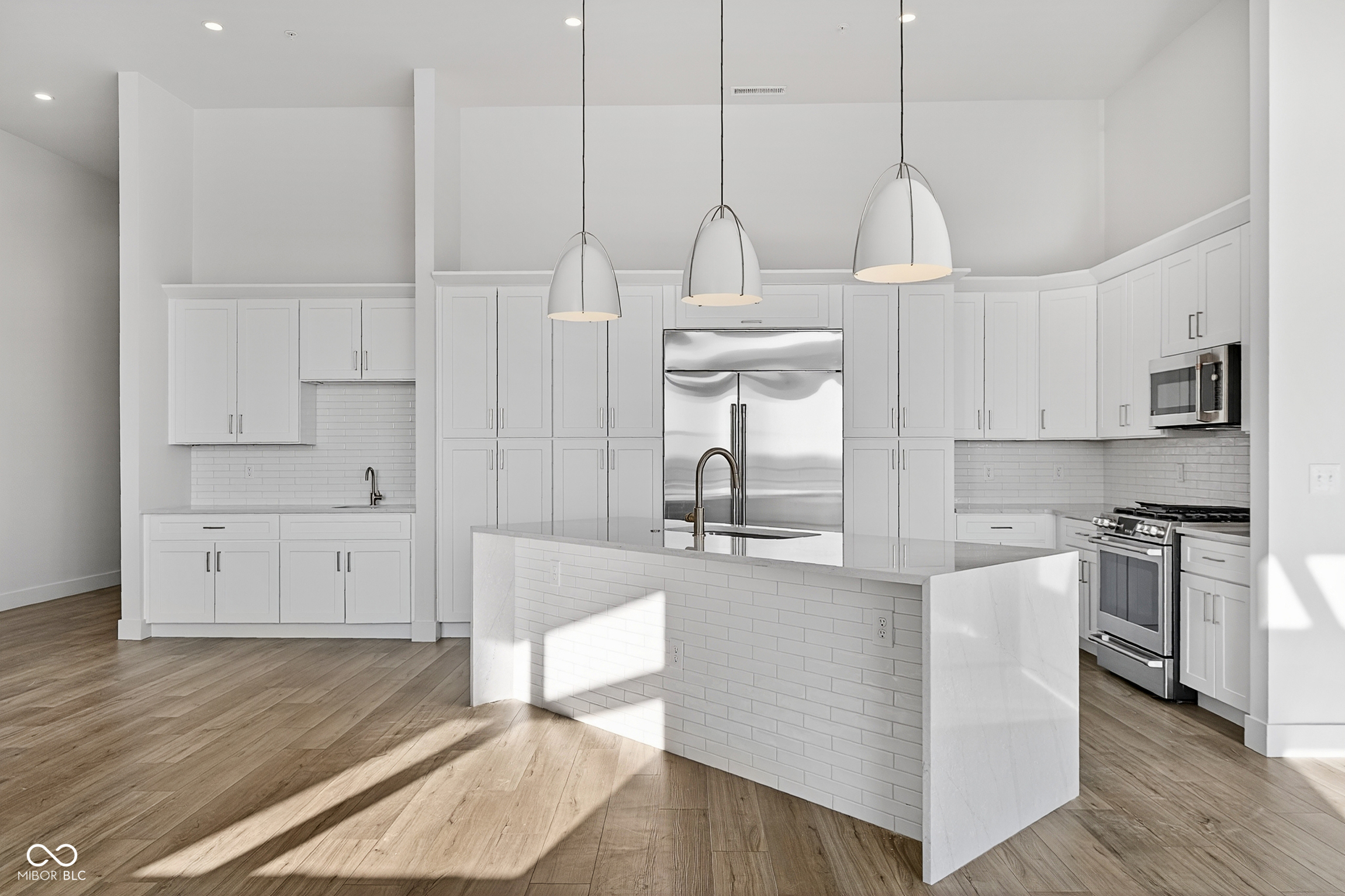 Carmel, Indiana, 46032, United States, 2 Bedrooms Bedrooms, ,3 BathroomsBathrooms,Residential,For Sale,1982806