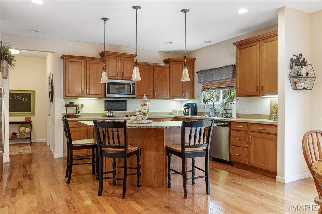 Wentzville, Missouri, 63385, United States, 4 Bedrooms Bedrooms, ,3 BathroomsBathrooms,Residential,For Sale,1991538