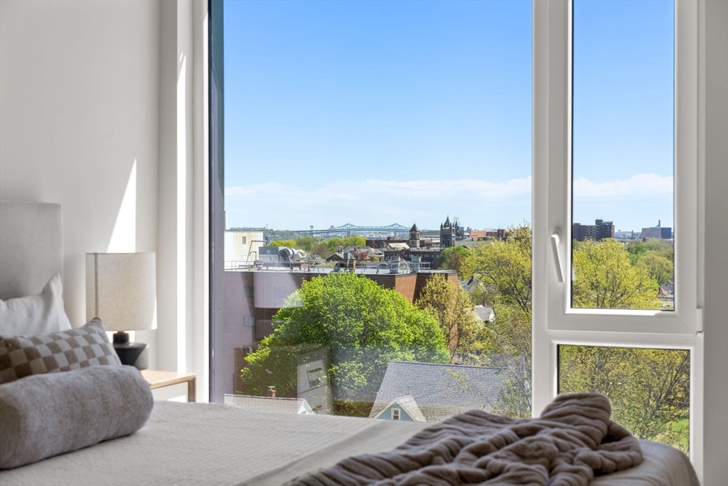 Somerville, Massachusetts, 02143, United States, 3 Bedrooms Bedrooms, ,3 BathroomsBathrooms,Residential,For Sale,1891570