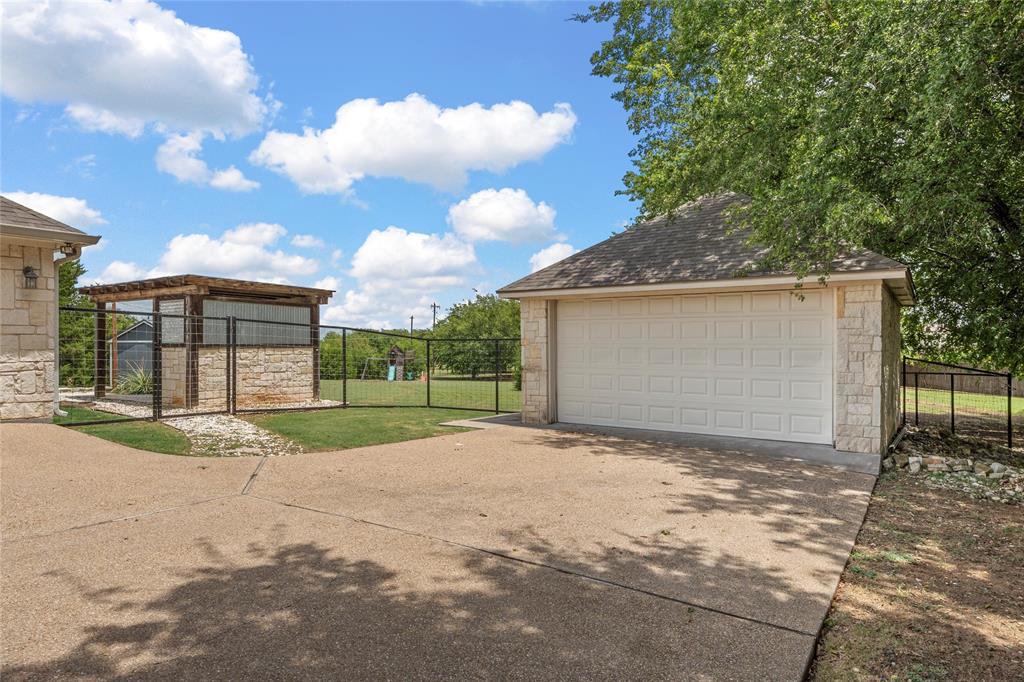 Lorena, Texas, 76655, United States, 4 Bedrooms Bedrooms, ,4 BathroomsBathrooms,Residential,For Sale,1906757