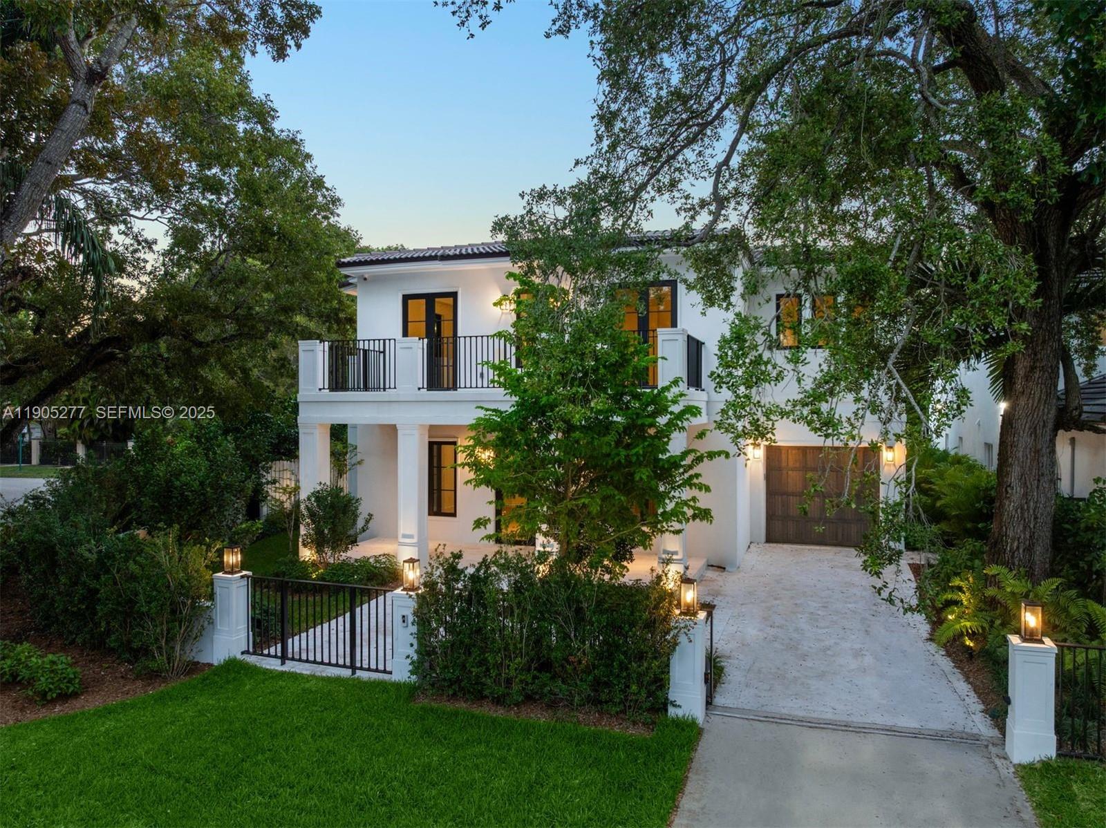 Miami, Florida, 33133, United States, 5 Bedrooms Bedrooms, ,6 BathroomsBathrooms,Residential,For Sale,1996975