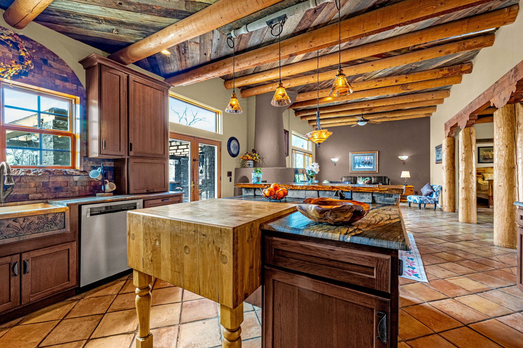  Rare creek side opportunity on 80 close-in acres - 物件實景