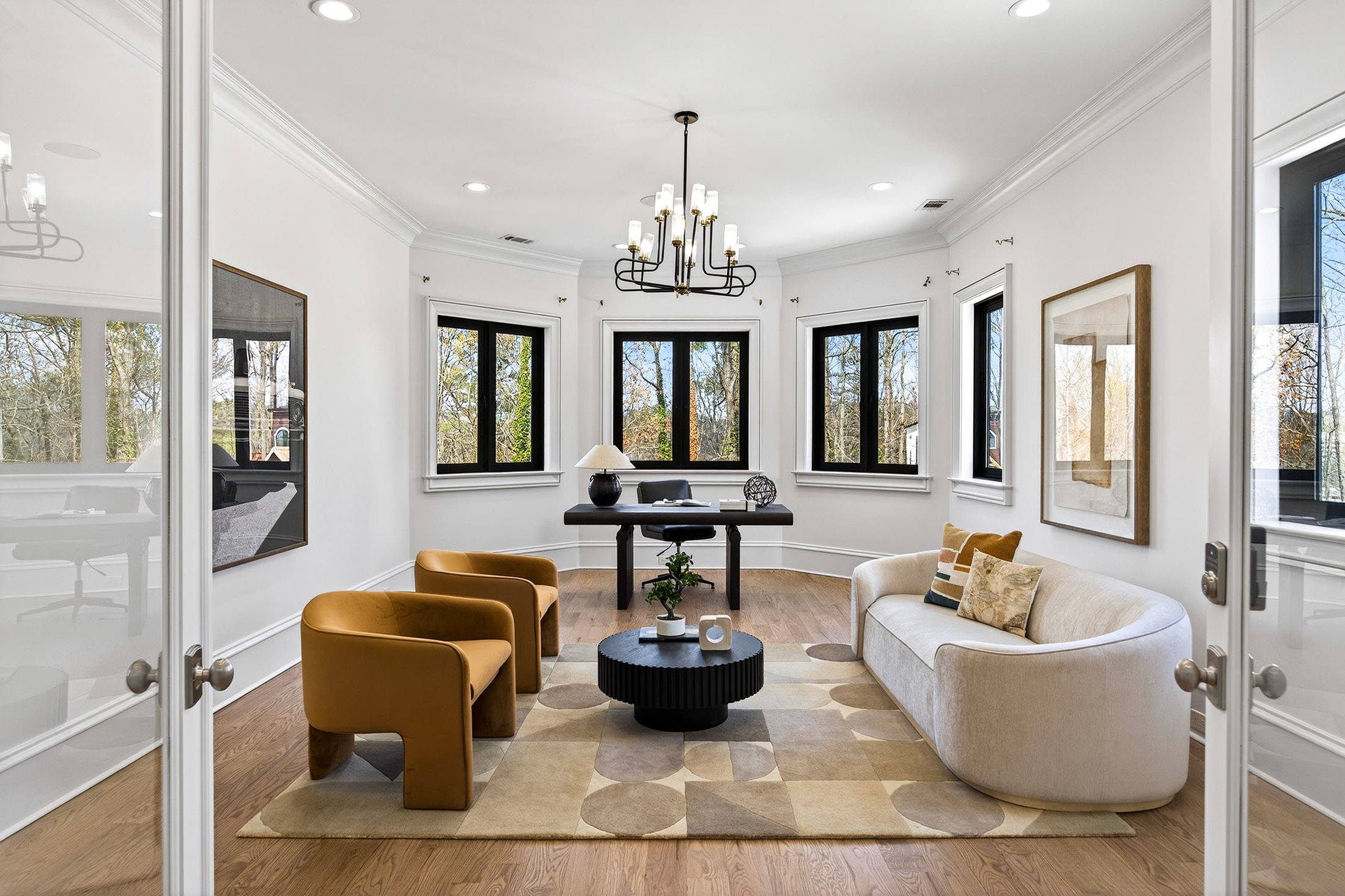  Exceptional Gated Estate with Resort-caliber Grounds - 物件實景