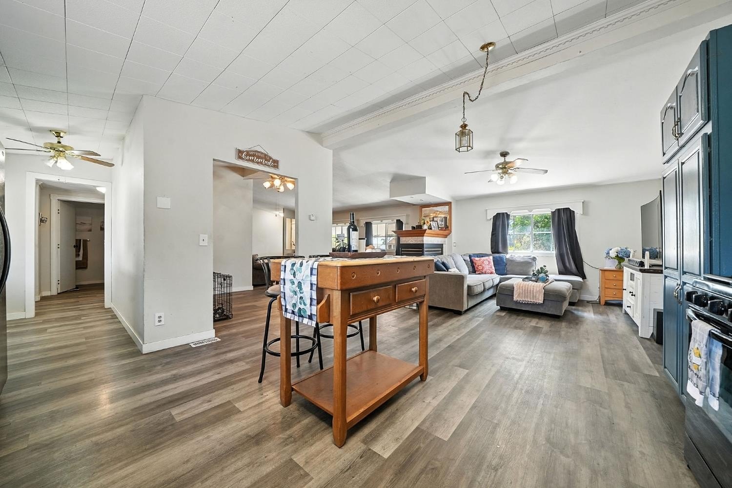 Valley Springs, California, 95252, United States, 3 Bedrooms Bedrooms, ,2 BathroomsBathrooms,Residential,For Sale,1979453