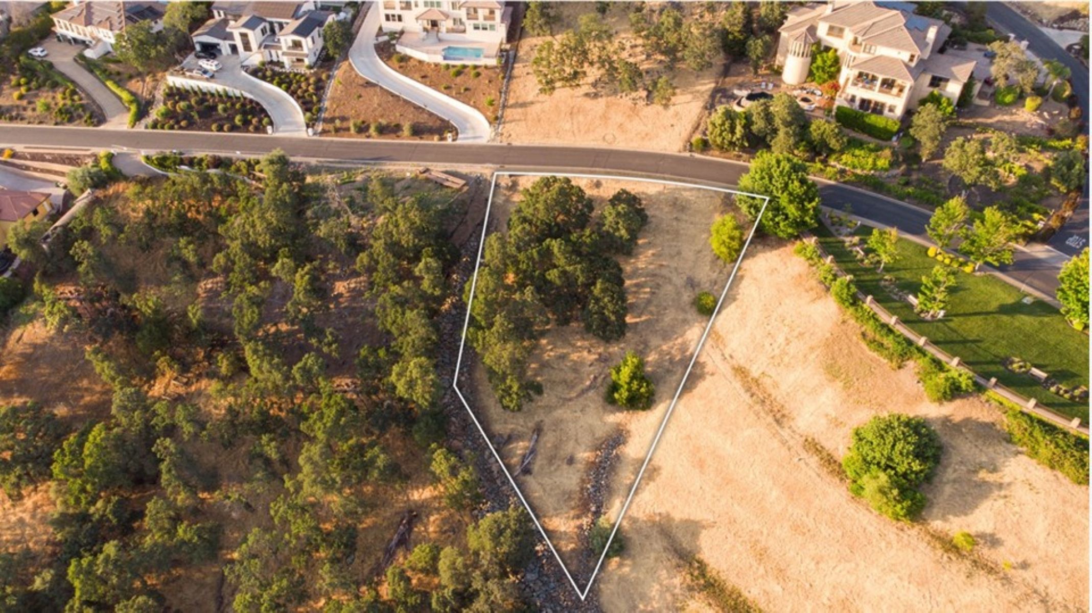  2680 Via Fiori, El Dorado Hills, CA 95762 - 物件實景