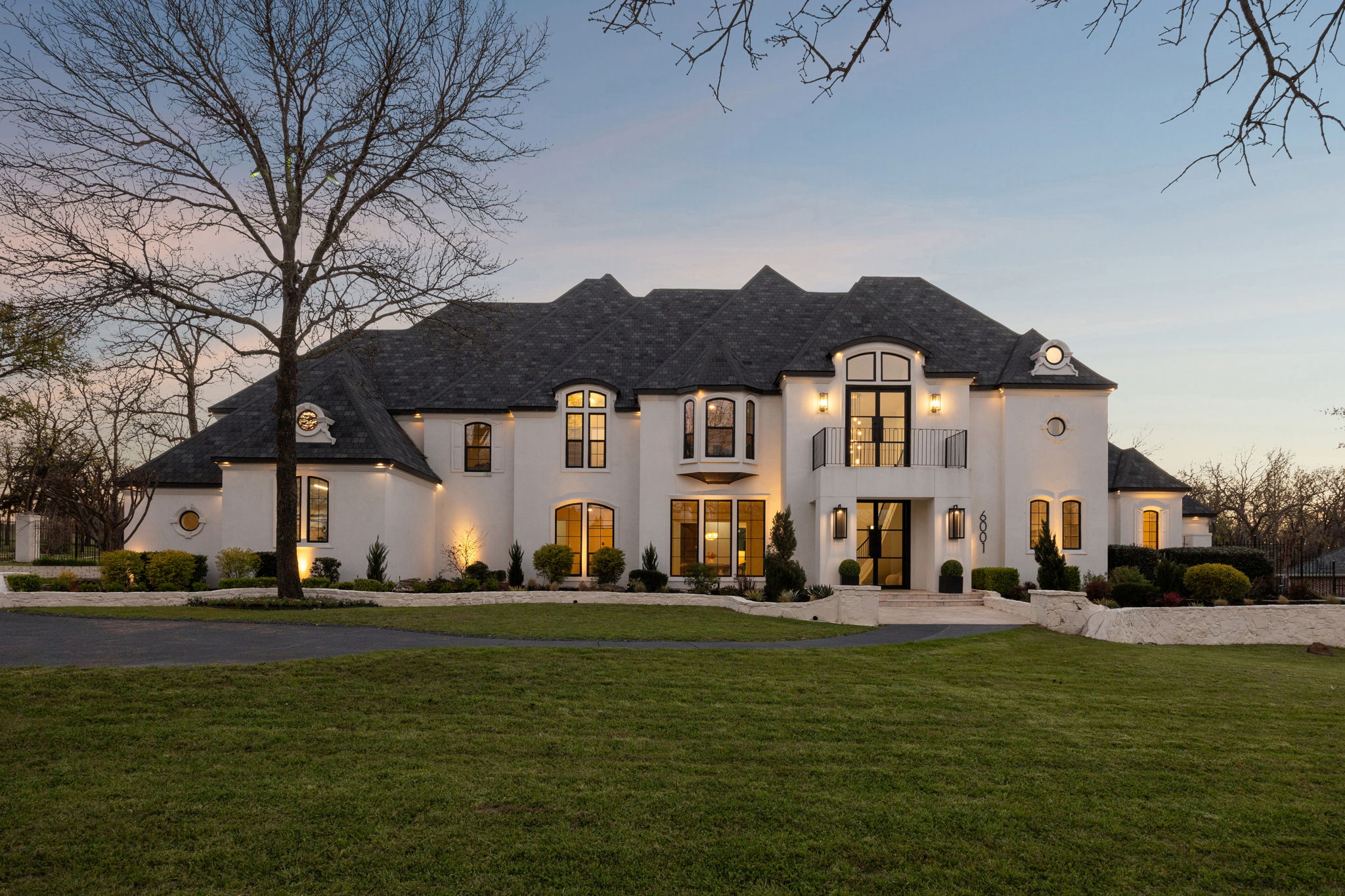  6001 Pine Valley Drive - 物件實景