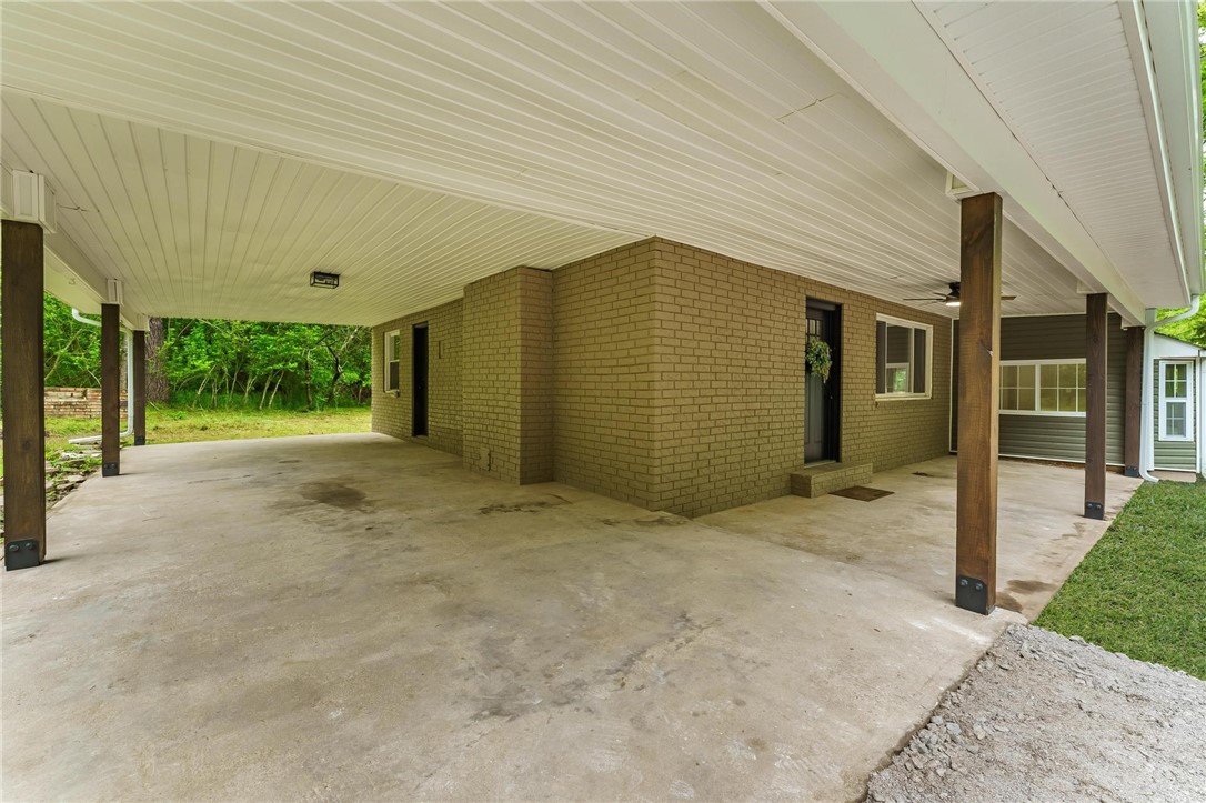 Fayetteville, Arkansas, 72704, United States, 5 Bedrooms Bedrooms, ,3 BathroomsBathrooms,Residential,For Sale,1805312