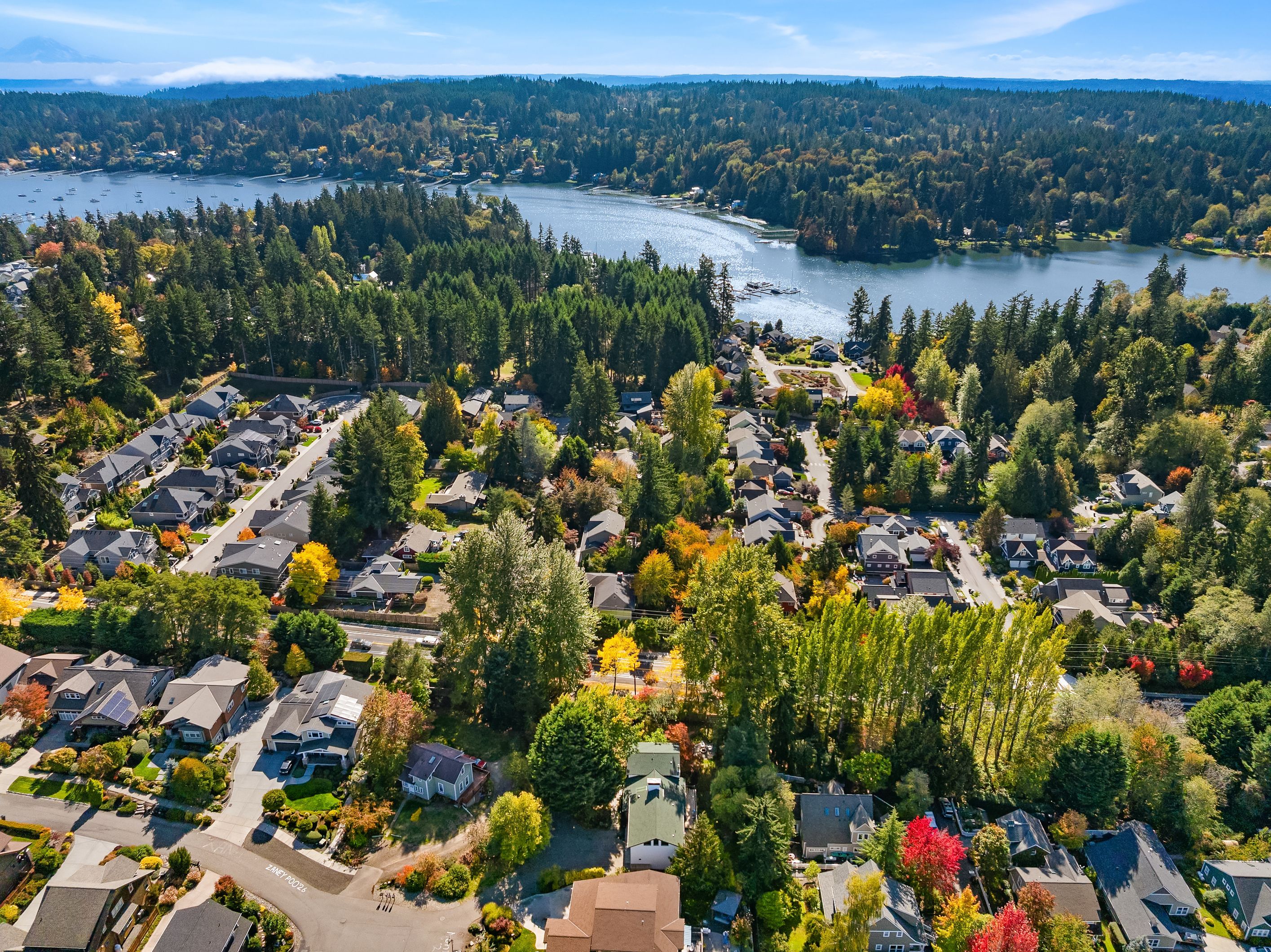  689 Pierce Court Northwest, Bainbridge Island, WA 98110 - 物件實景