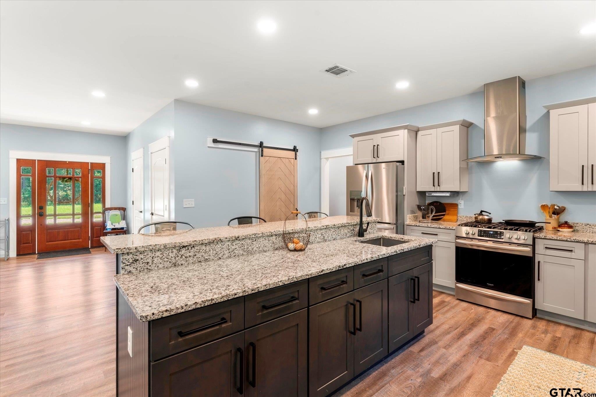 Pittsburg, Texas, 75686, United States, 3 Bedrooms Bedrooms, ,3 BathroomsBathrooms,Residential,For Sale,1930744