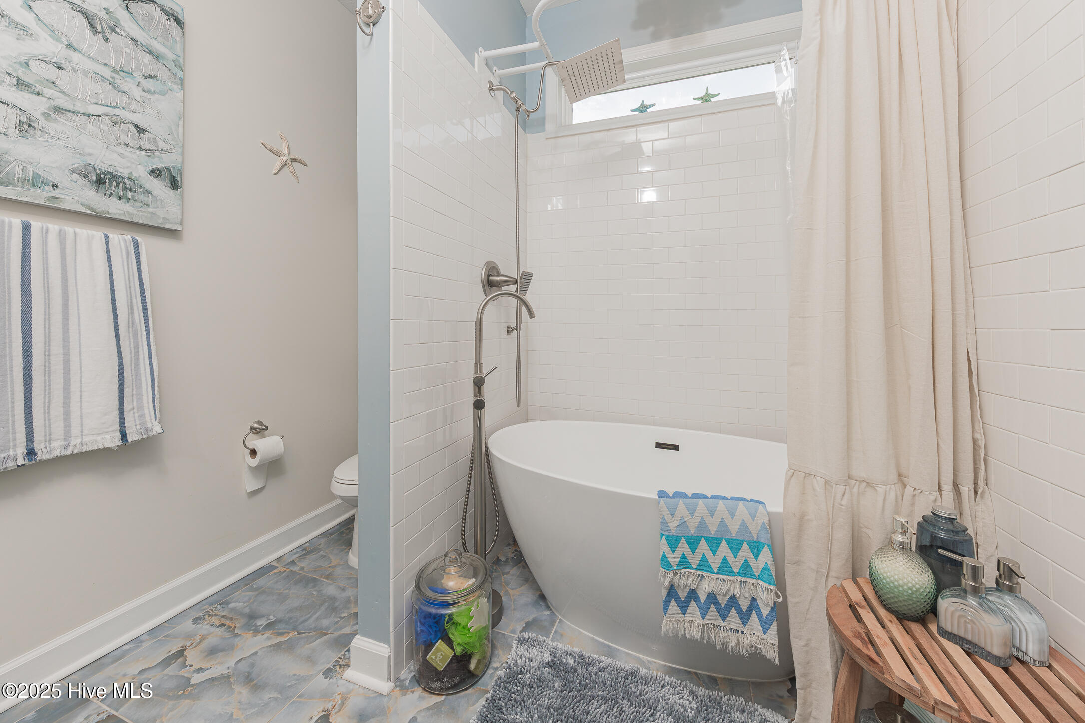 Hubert, North Carolina, 28539, United States, 4 Bedrooms Bedrooms, ,3 BathroomsBathrooms,Residential,For Sale,1974043