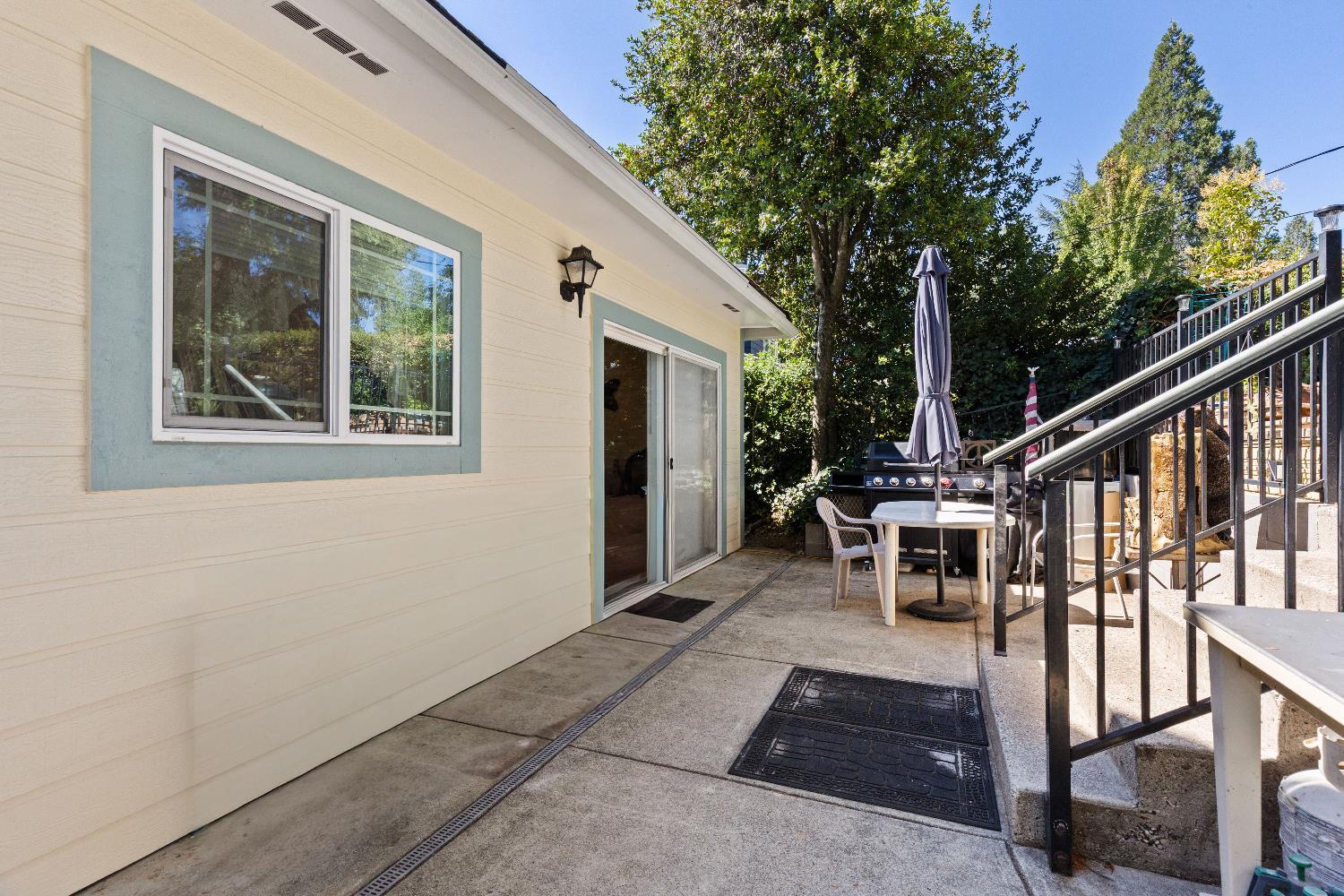 Grass Valley, California, 95945, United States, 2 Bedrooms Bedrooms, ,2 BathroomsBathrooms,Residential,For Sale,1928164
