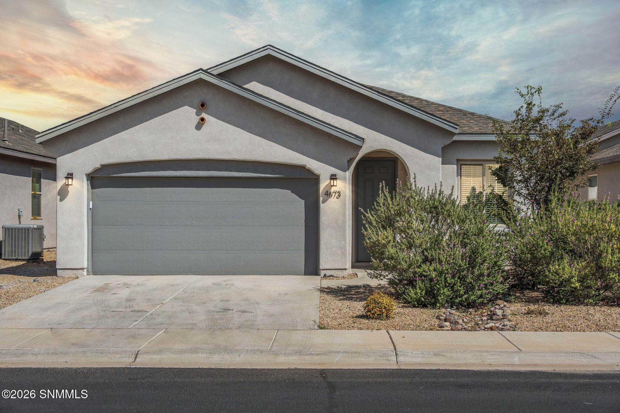 Lotus Ave, Las Cruces, NM 88012