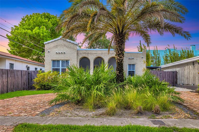 Fort Lauderdale, Florida, 33316, United States, 2 Bedrooms Bedrooms, ,1 BathroomBathrooms,Residential,For Sale,1875585