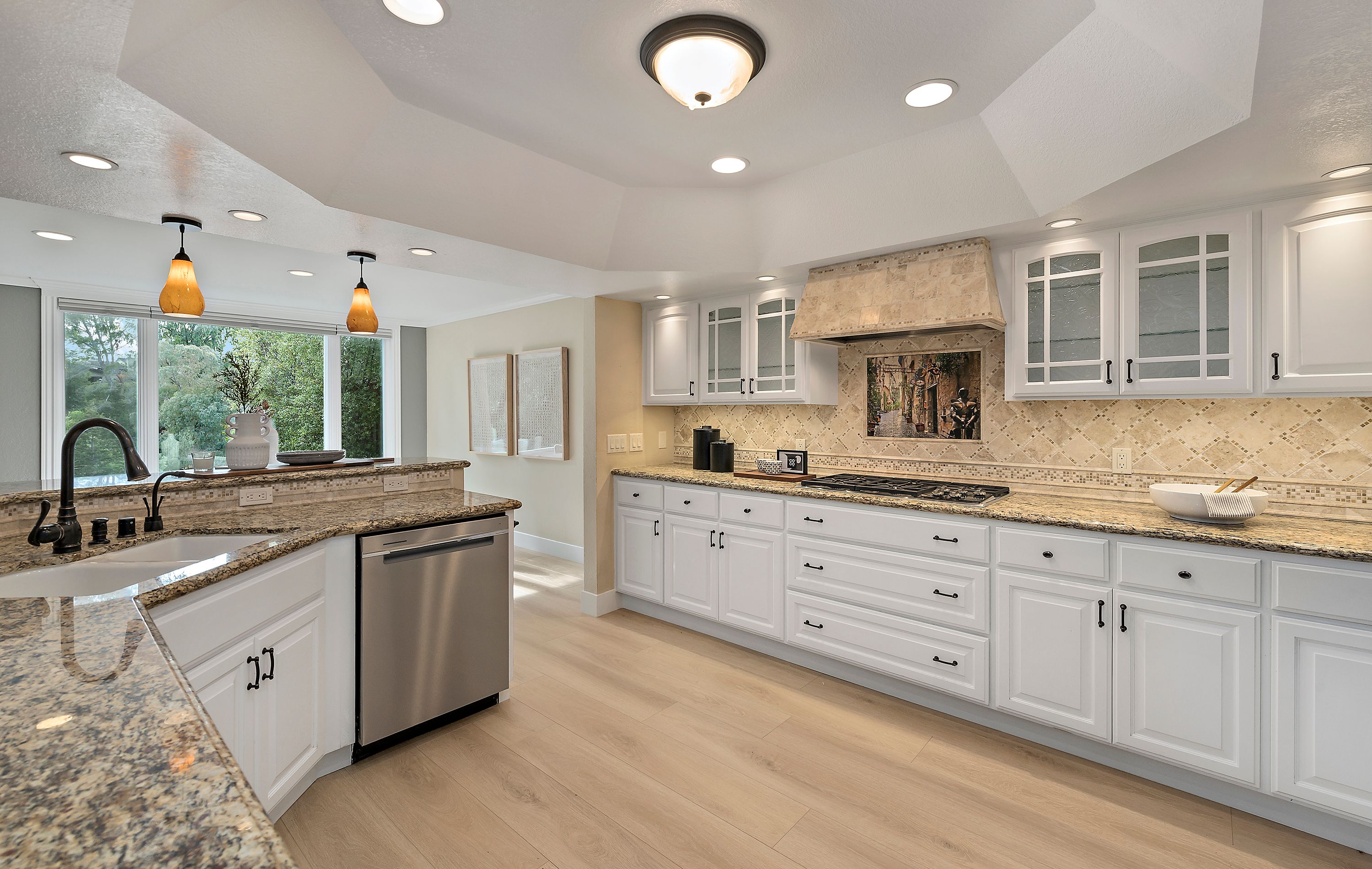  Private, Light-Filled Residence in Exclusive Rinconada Hills - 物件實景