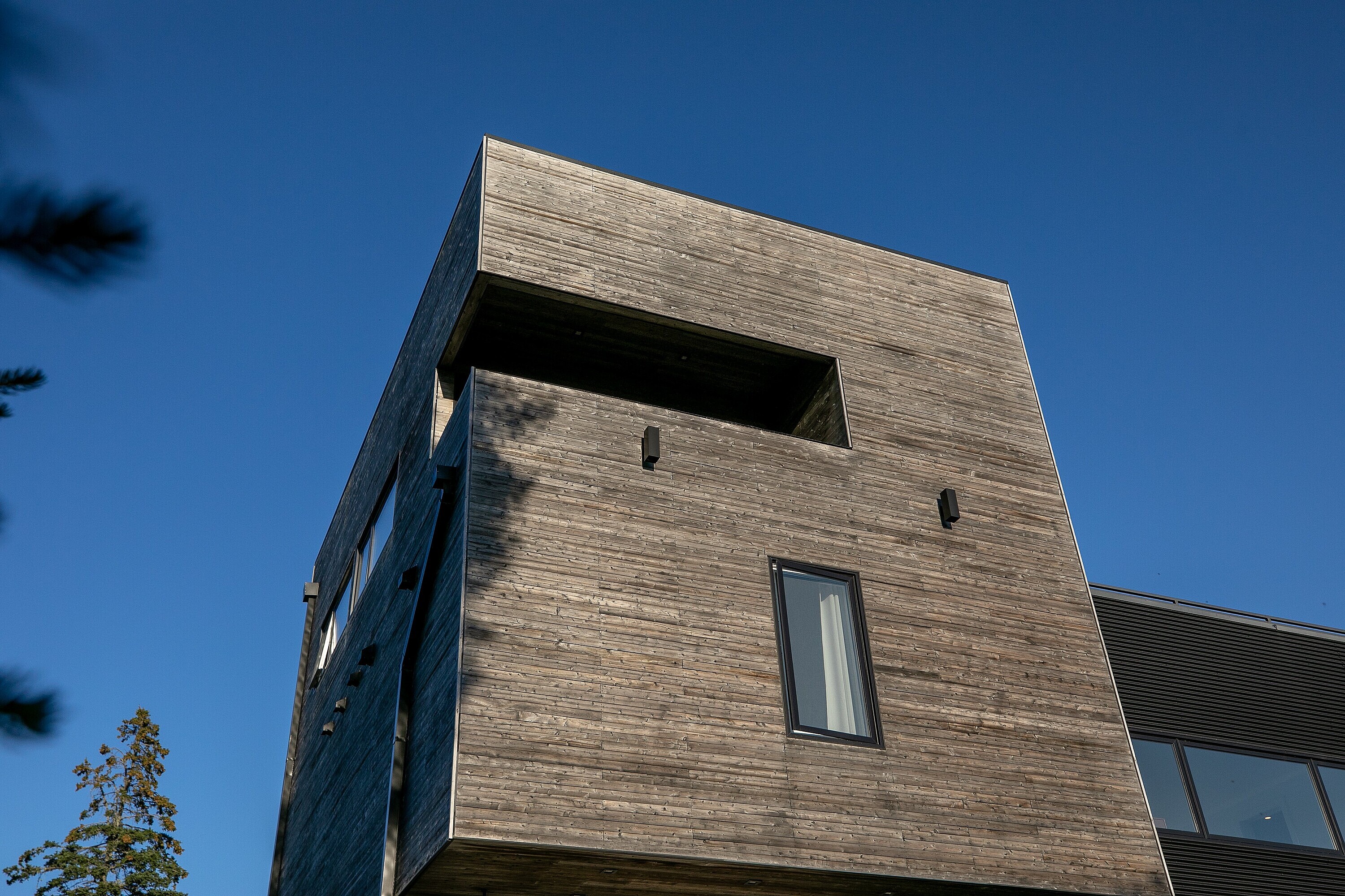  Sleek Modern Designed Home - 物件實景