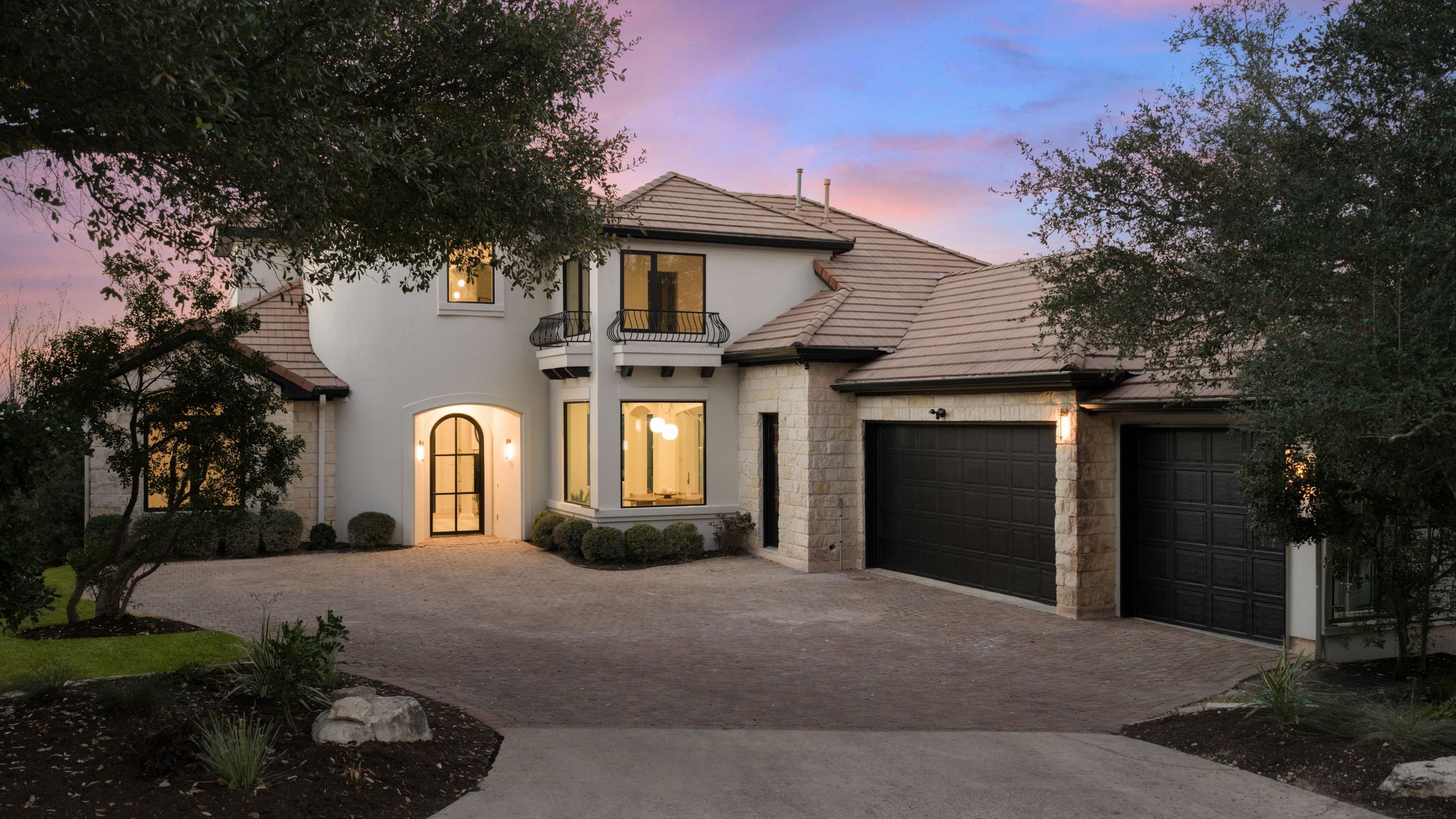  Privately Gated + Completely Reimagined in Barton Creek - 物件實景