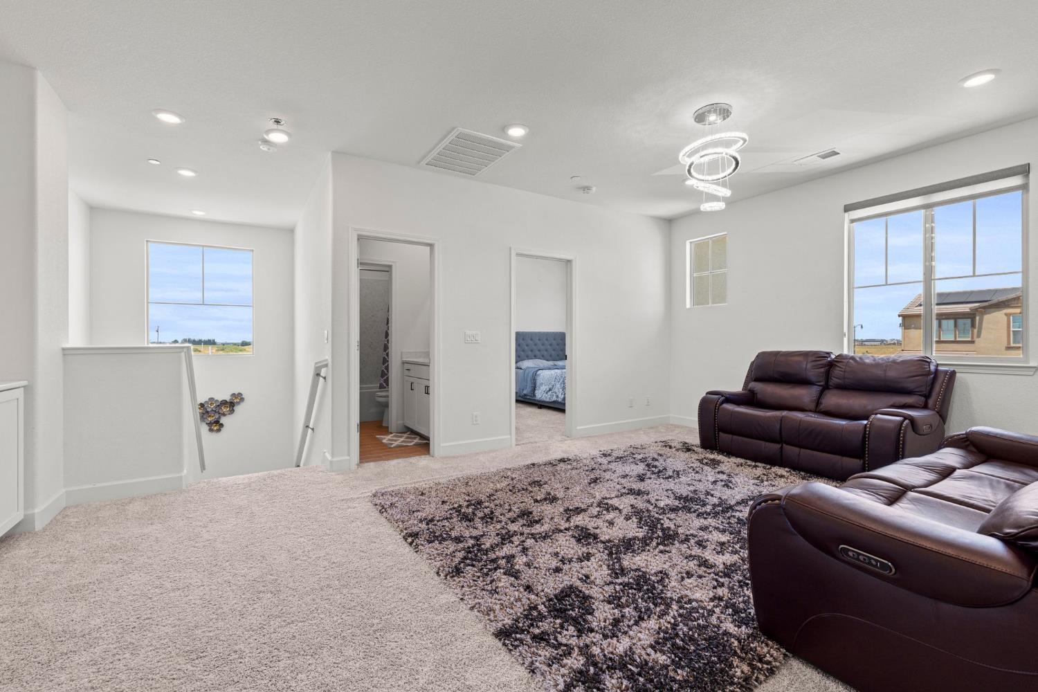 Elk Grove, California, 95757, United States, 4 Bedrooms Bedrooms, ,3 BathroomsBathrooms,Residential,For Sale,1879149