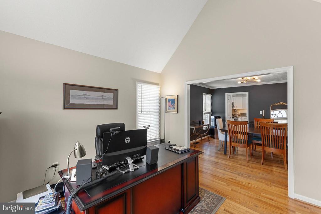 Winchester, Virginia, 22601, United States, 3 Bedrooms Bedrooms, ,2 BathroomsBathrooms,Residential,For Sale,1918203