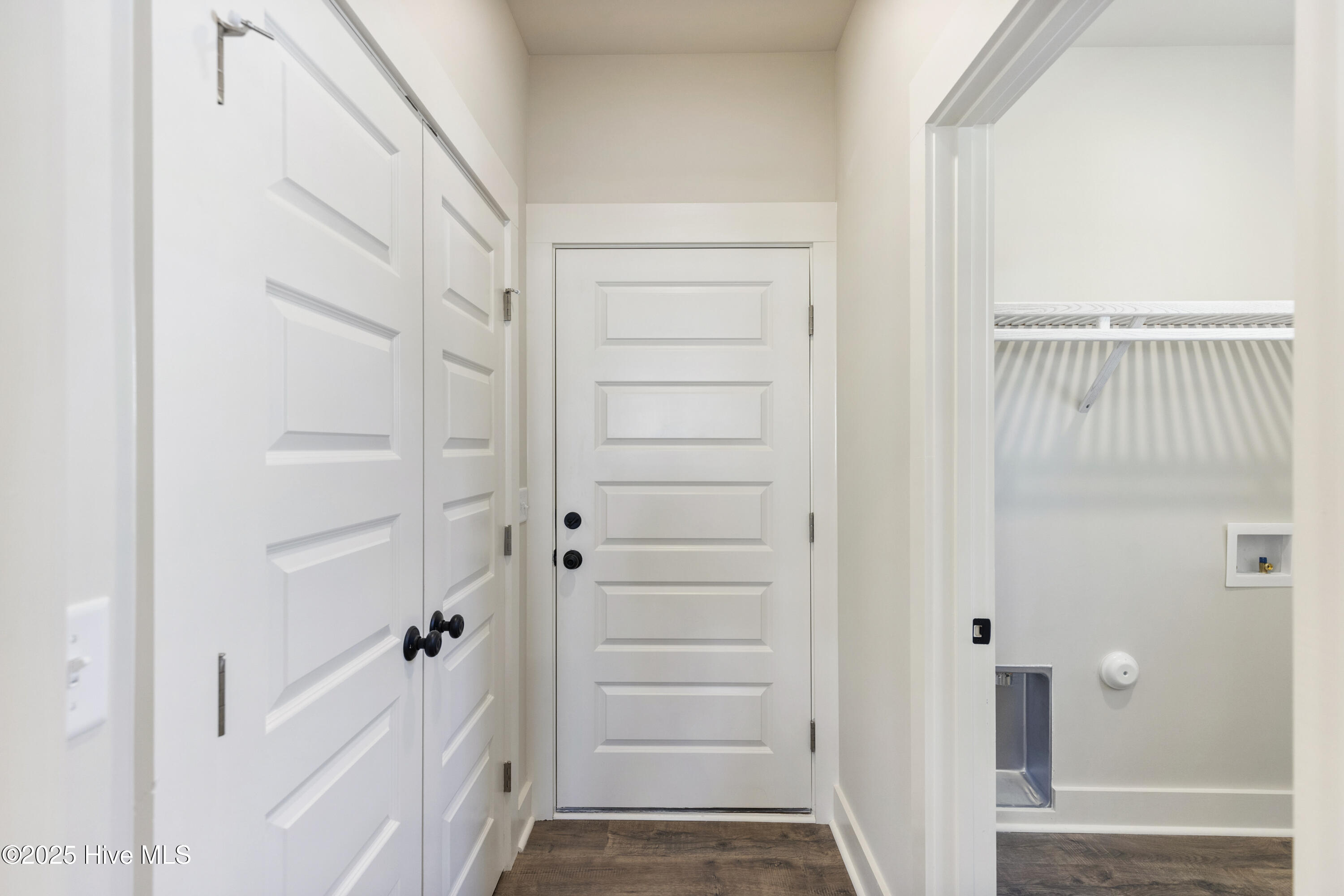 Carolina Beach, North Carolina, 28428, United States, 3 Bedrooms Bedrooms, ,2 BathroomsBathrooms,Residential,For Sale,1992087