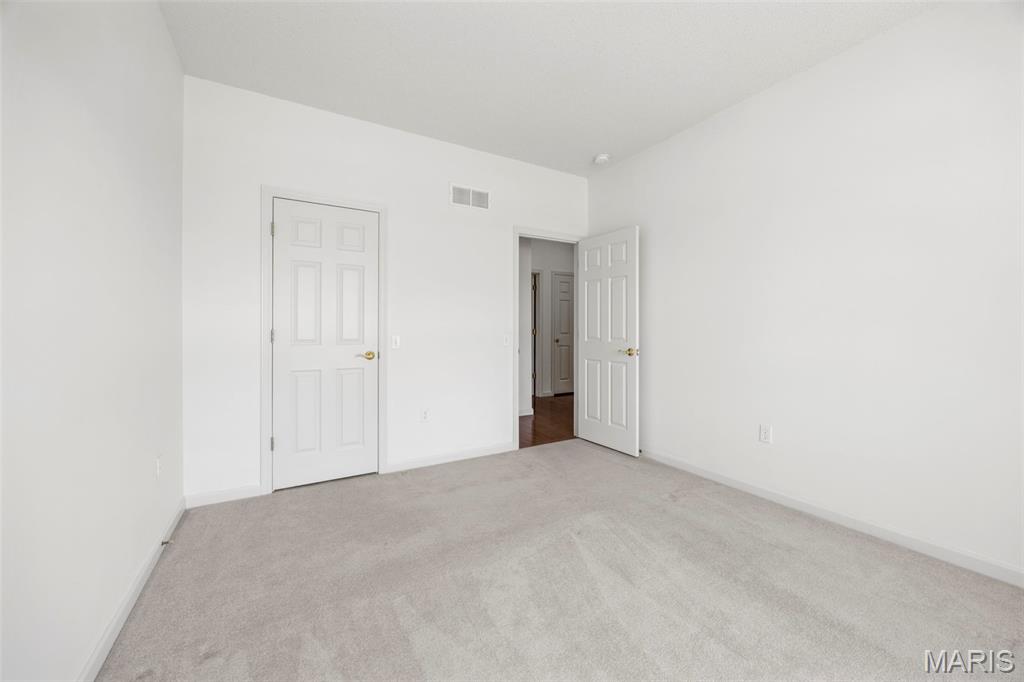Lake St Louis, Missouri, 63367, United States, 2 Bedrooms Bedrooms, ,2 BathroomsBathrooms,Residential,For Sale,1901912