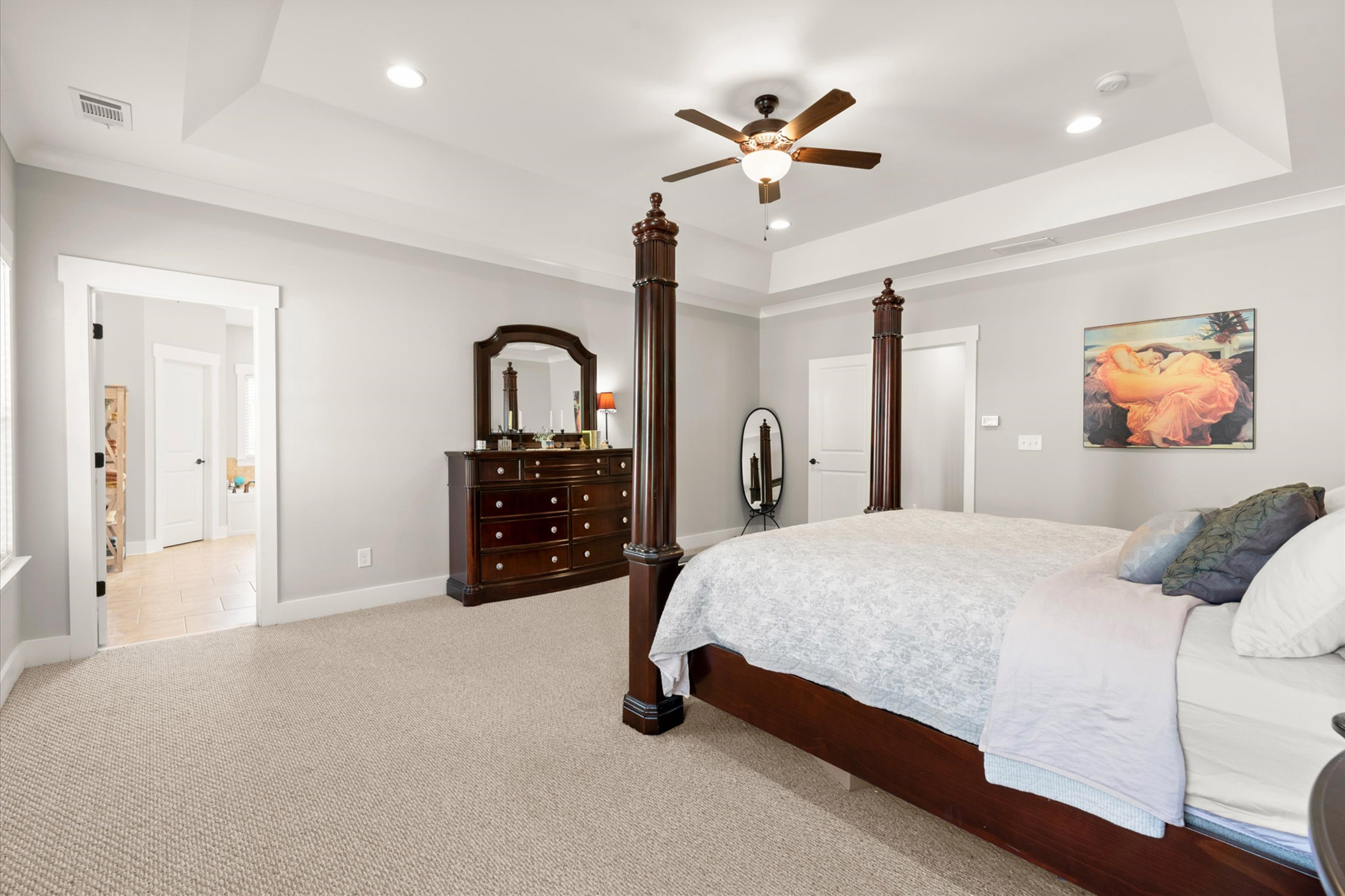  One-of-a-kind Home Offers an Exceptional Blend of Space, Style, and Upgrades - 物件實景