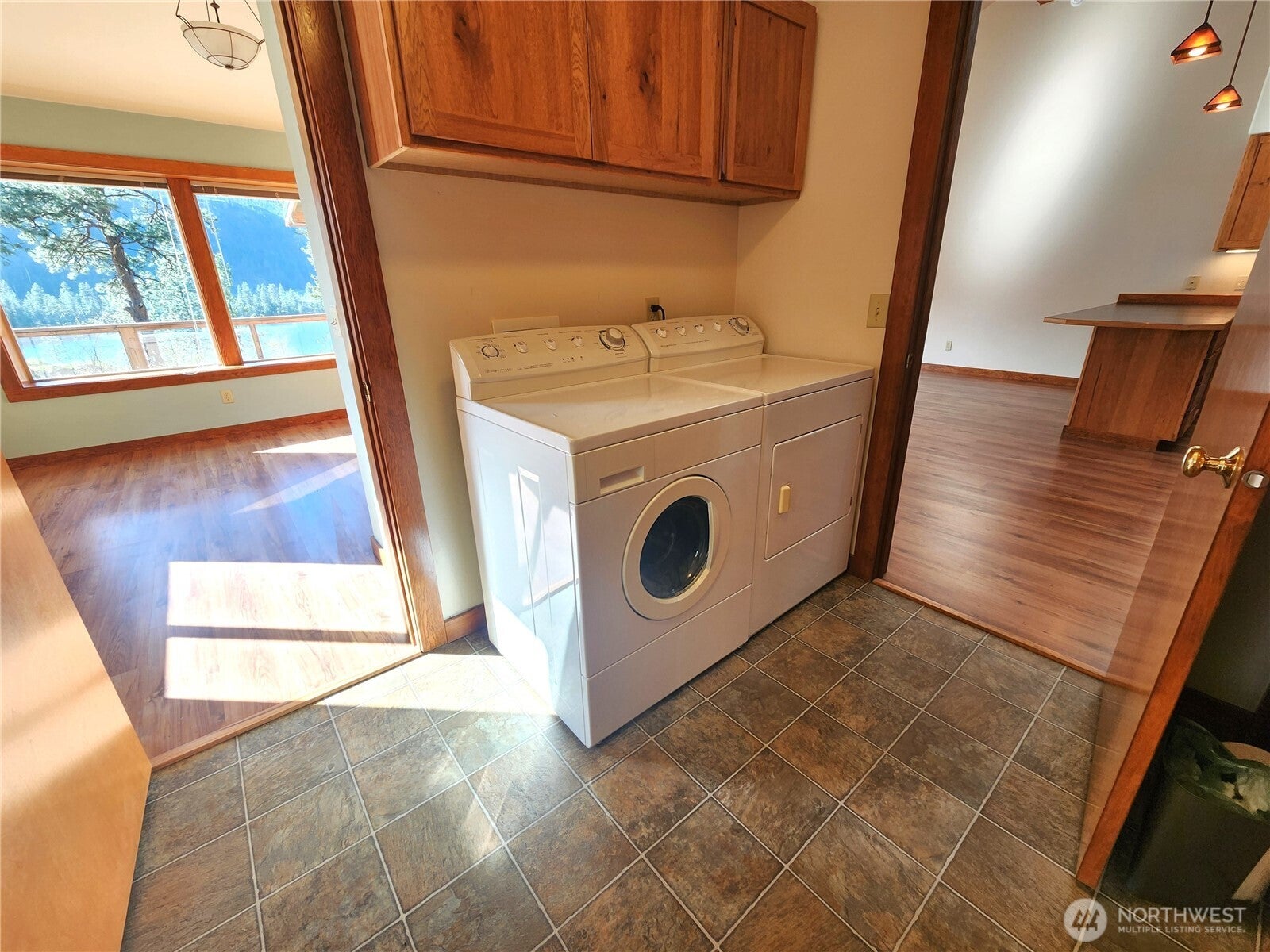 Oroville, Washington, 98844, United States, 2 Bedrooms Bedrooms, ,Residential,For Sale,2001782