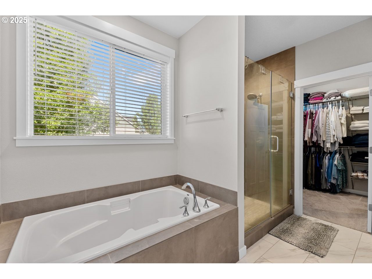 Canby, Oregon, 97013, United States, 3 Bedrooms Bedrooms, ,2 BathroomsBathrooms,Residential,For Sale,1903561