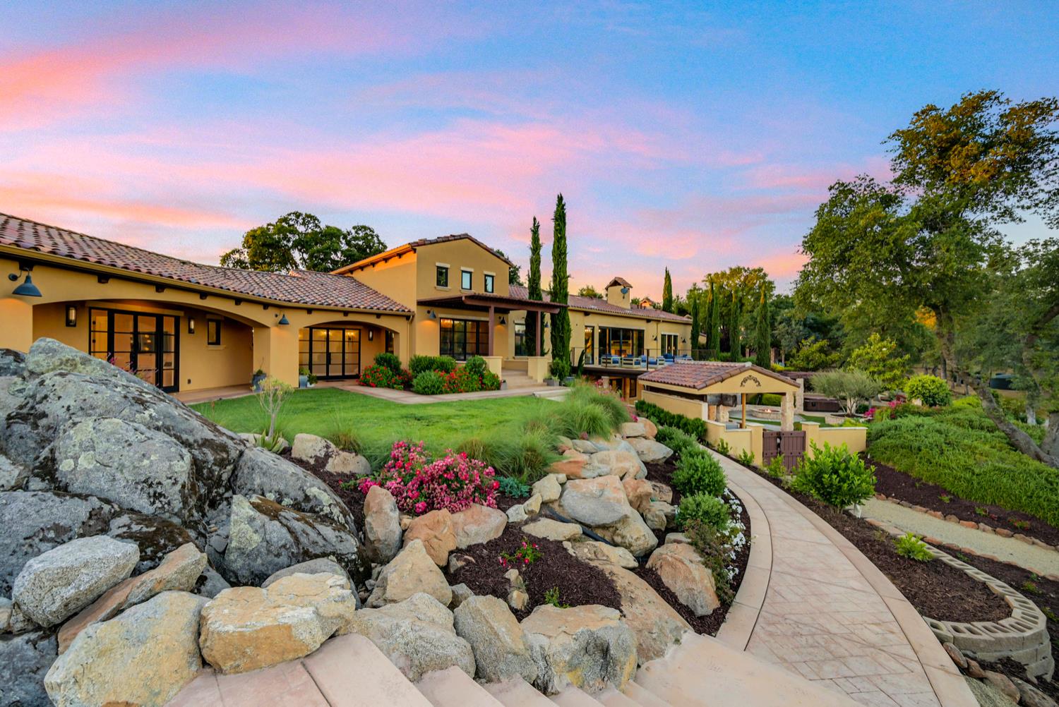 Loomis, California, 95650, United States, 6 Bedrooms Bedrooms, ,6 BathroomsBathrooms,Residential,For Sale,1908935