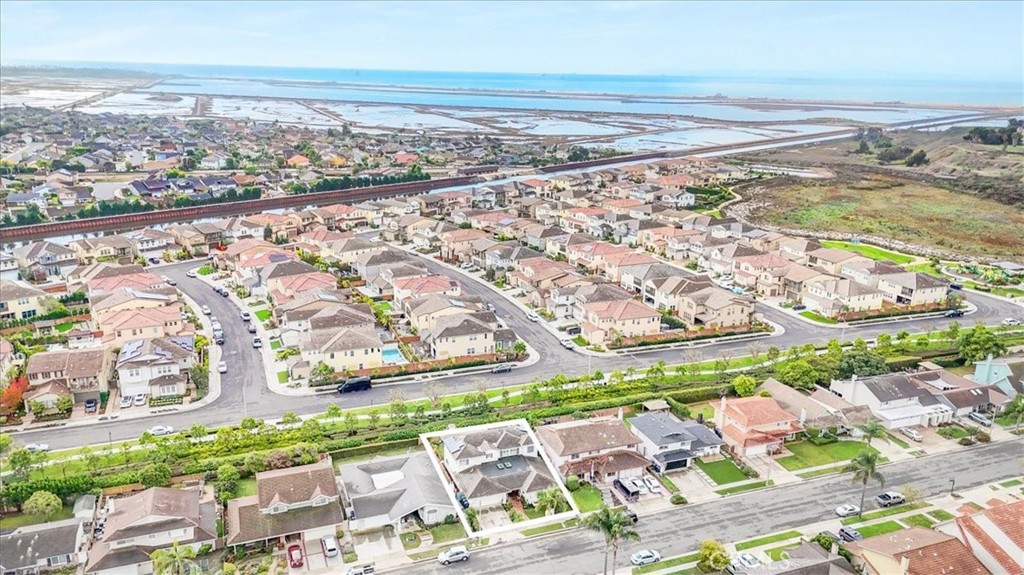 Huntington Beach, California, 92649, United States, 5 Bedrooms Bedrooms, ,2 BathroomsBathrooms,Residential,For Sale,2000830