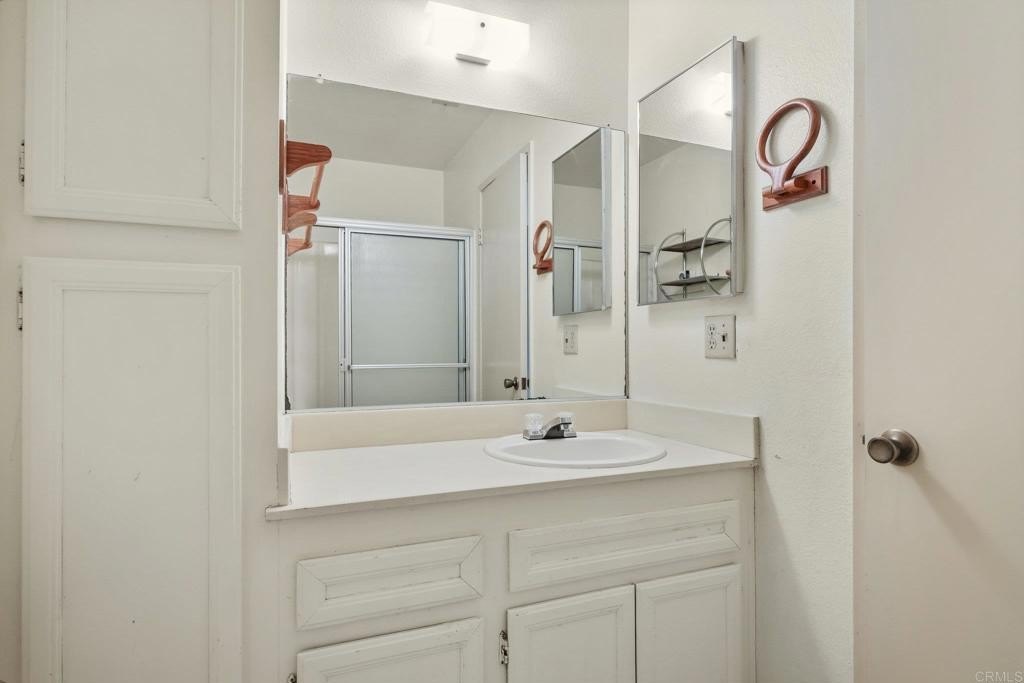 Escondido, California, 92027, United States, 2 Bedrooms Bedrooms, ,2 BathroomsBathrooms,Residential,For Sale,1965689