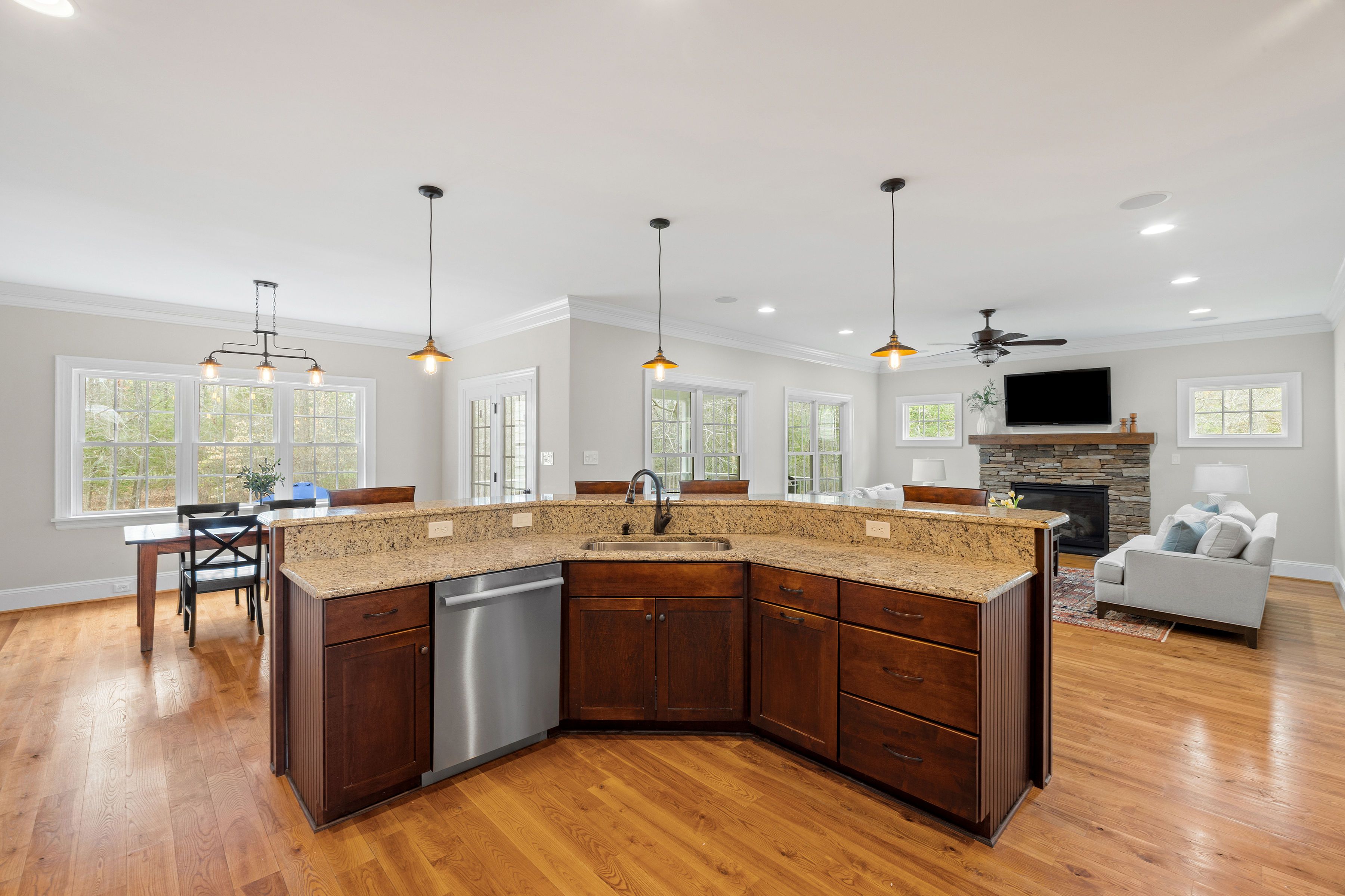  9305 Climbing Jasmine Way, Ashland, VA 23005 - 物件實景