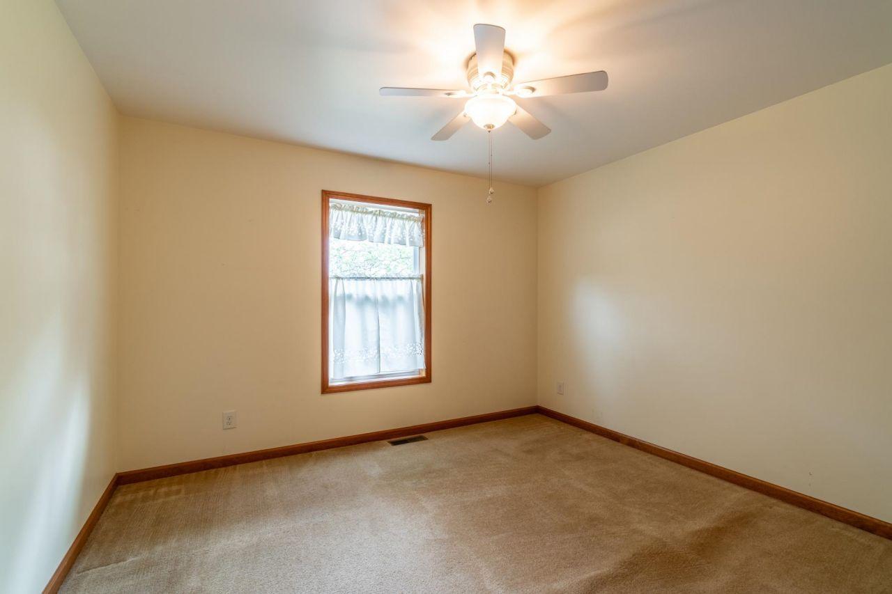 Columbia City, Indiana, 46725, United States, 6 Bedrooms Bedrooms, ,3 BathroomsBathrooms,Residential,For Sale,1827177