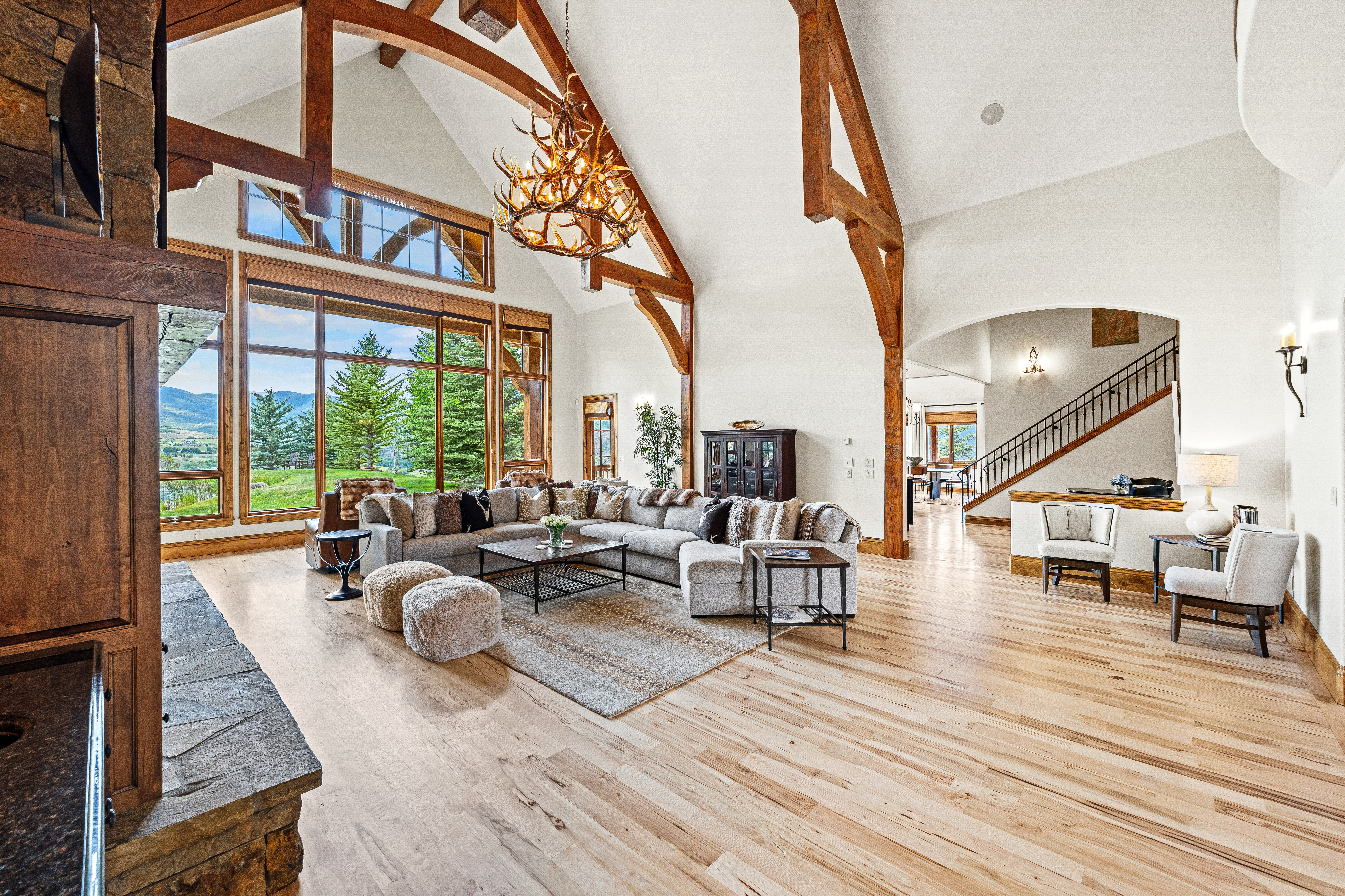  Exceptional Mountain Estate Offering Breathtaking Views - 物件實景