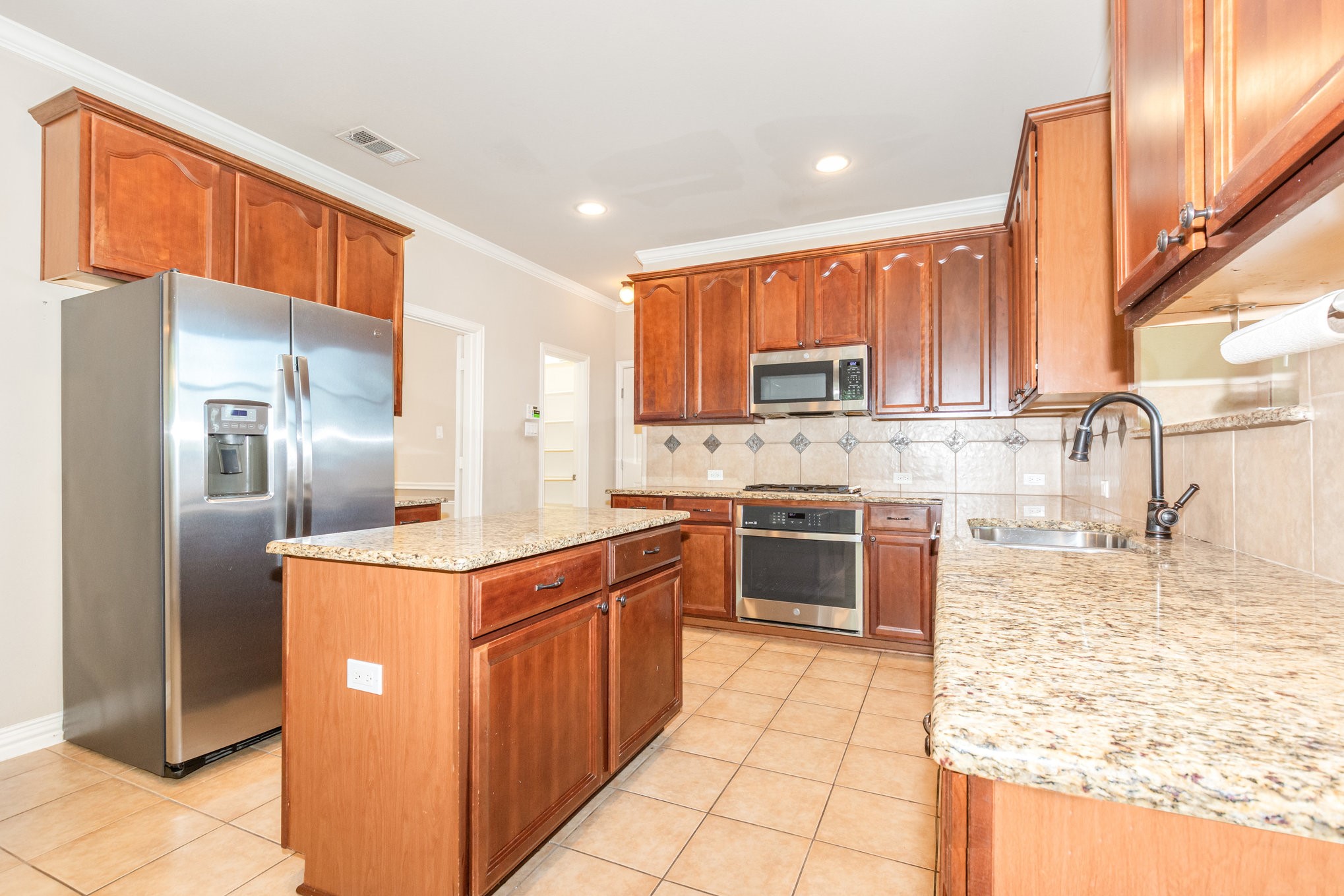 Keller, Texas, 76248, United States, 4 Bedrooms Bedrooms, ,4 BathroomsBathrooms,Residential,For Sale,1966158